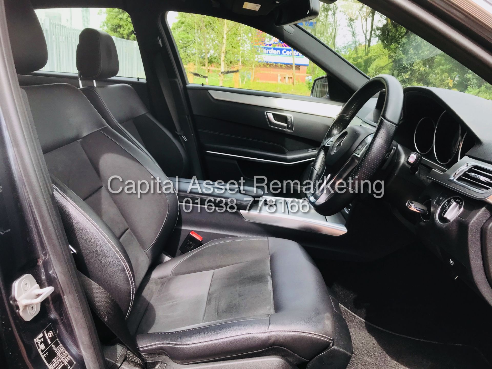 MERCEDES-BENZ E300 'DIESEL HYBRID' *AMG SPORT* (2015 MODEL) '7G TRONIC- LEATHER - SAT NAV' TOP SPEC - Image 24 of 41