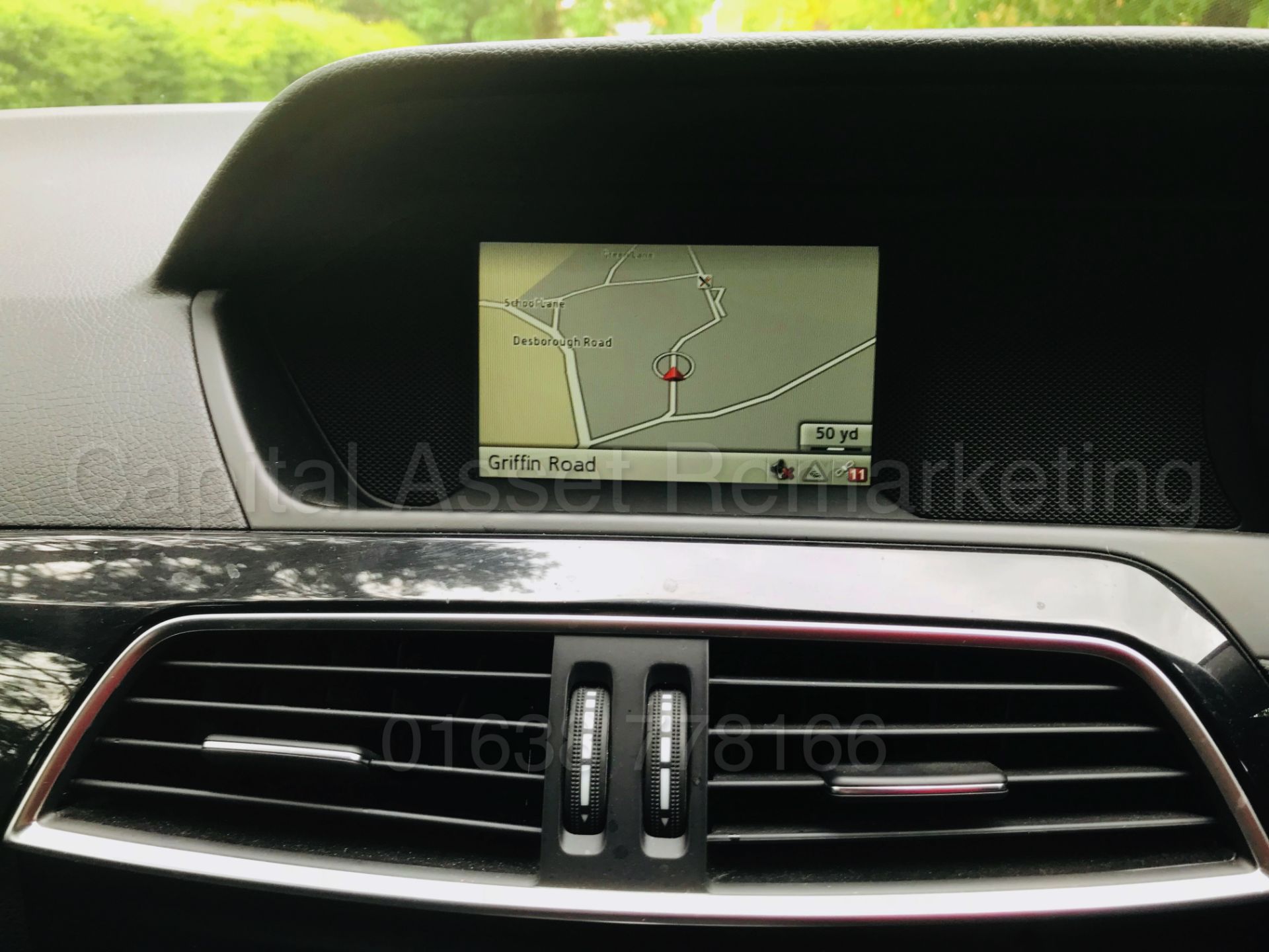 MERCEDES C220CDI "EXECUTIVE SE" ESTATE (2014 MODEL) SAT NAV - LEATHER - 1 OWNER FSH !!! - Image 33 of 41