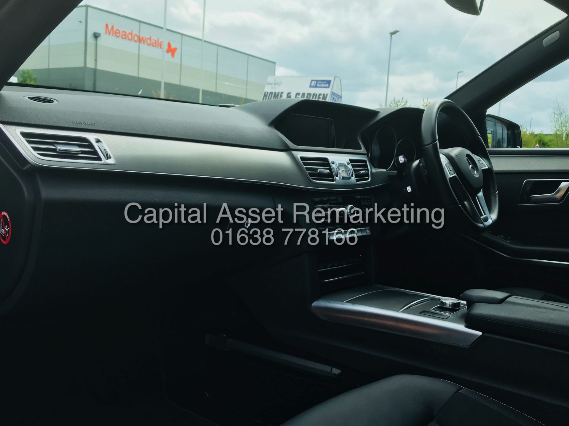 MERCEDES-BENZ E300 'DIESEL HYBRID' *AMG SPORT* (2015 MODEL) '7G TRONIC- LEATHER - SAT NAV' TOP SPEC - Image 16 of 41