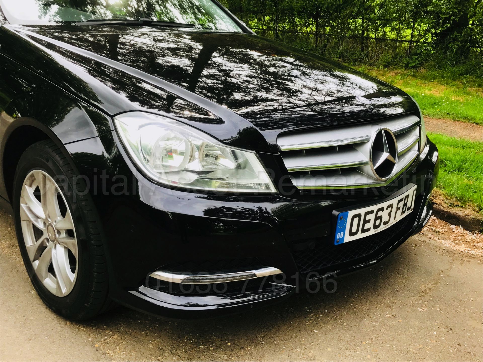 MERCEDES C220CDI "EXECUTIVE SE" ESTATE (2014 MODEL) SAT NAV - LEATHER - 1 OWNER FSH !!! - Image 13 of 41