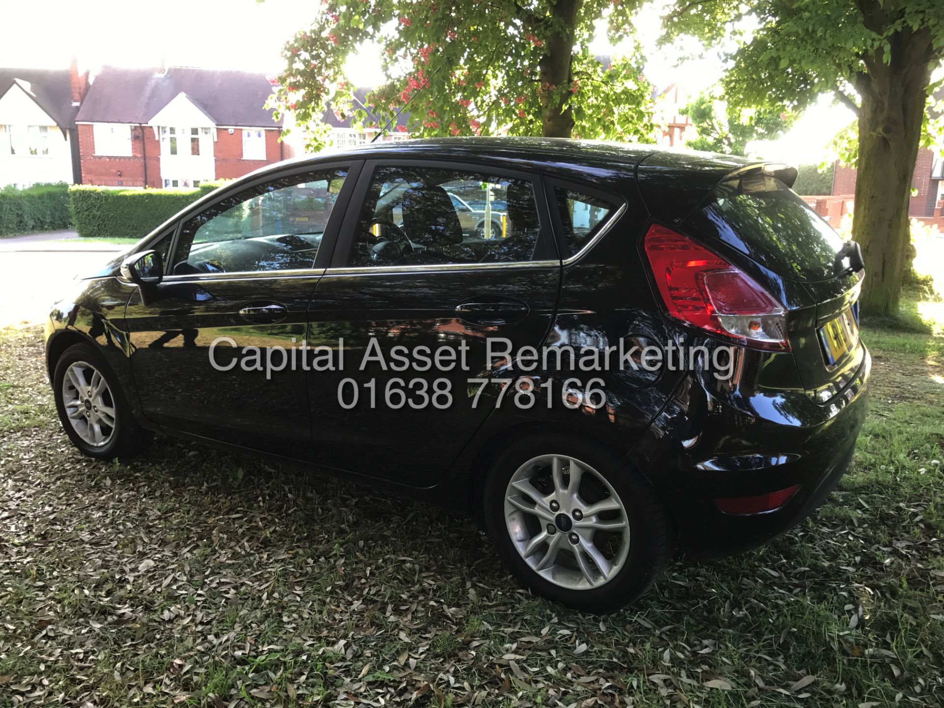 (ON SALE) FORD FIESTA 1.5TDCI "ZETEC" 5 DOOR (15 REG - NEW SHAPE) AIR CON - ELEC PACK *1 OWNER FSH* - Image 7 of 22