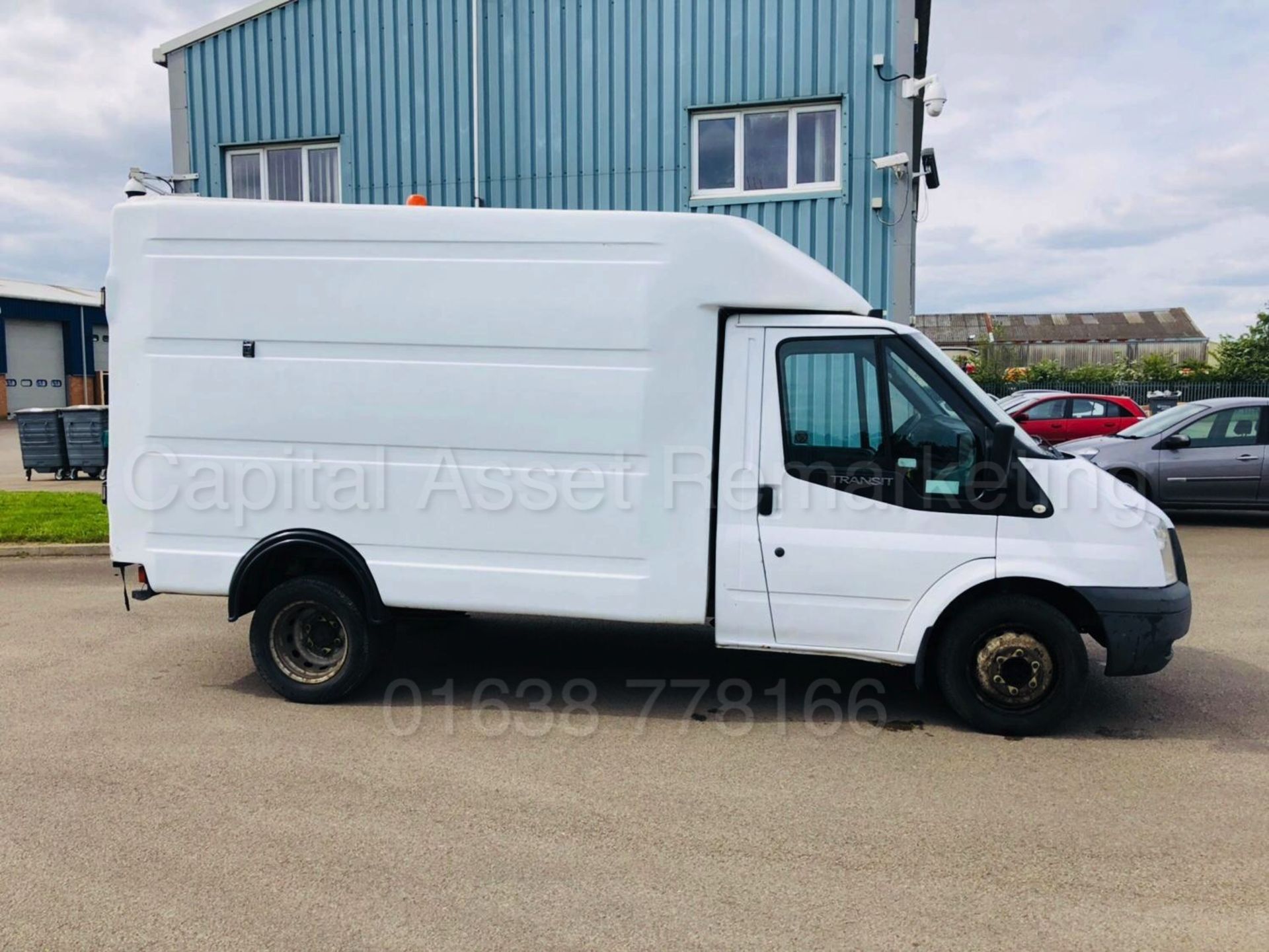 FORD TRANSIT 100 350 'BOX / LUTON VAN' (2009 MODEL) '2.4 TDCI - 100 BHP' (1 COMPANY OWNER) - Bild 12 aus 20