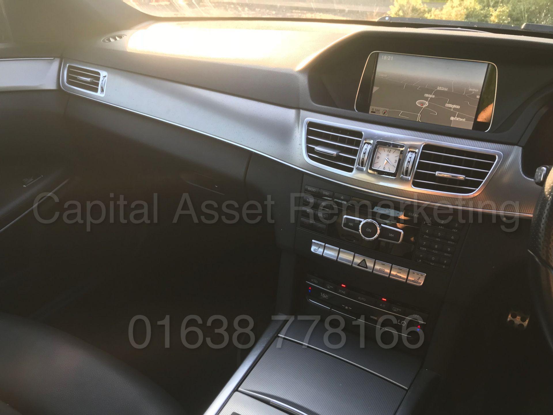 MERCEDES-BENZ E220d *AMG LINE* SALOON (2015) '7G TRONIC AUTO - LEATHER - SAT NAV' **MASSIVE SPEC** - Image 28 of 36