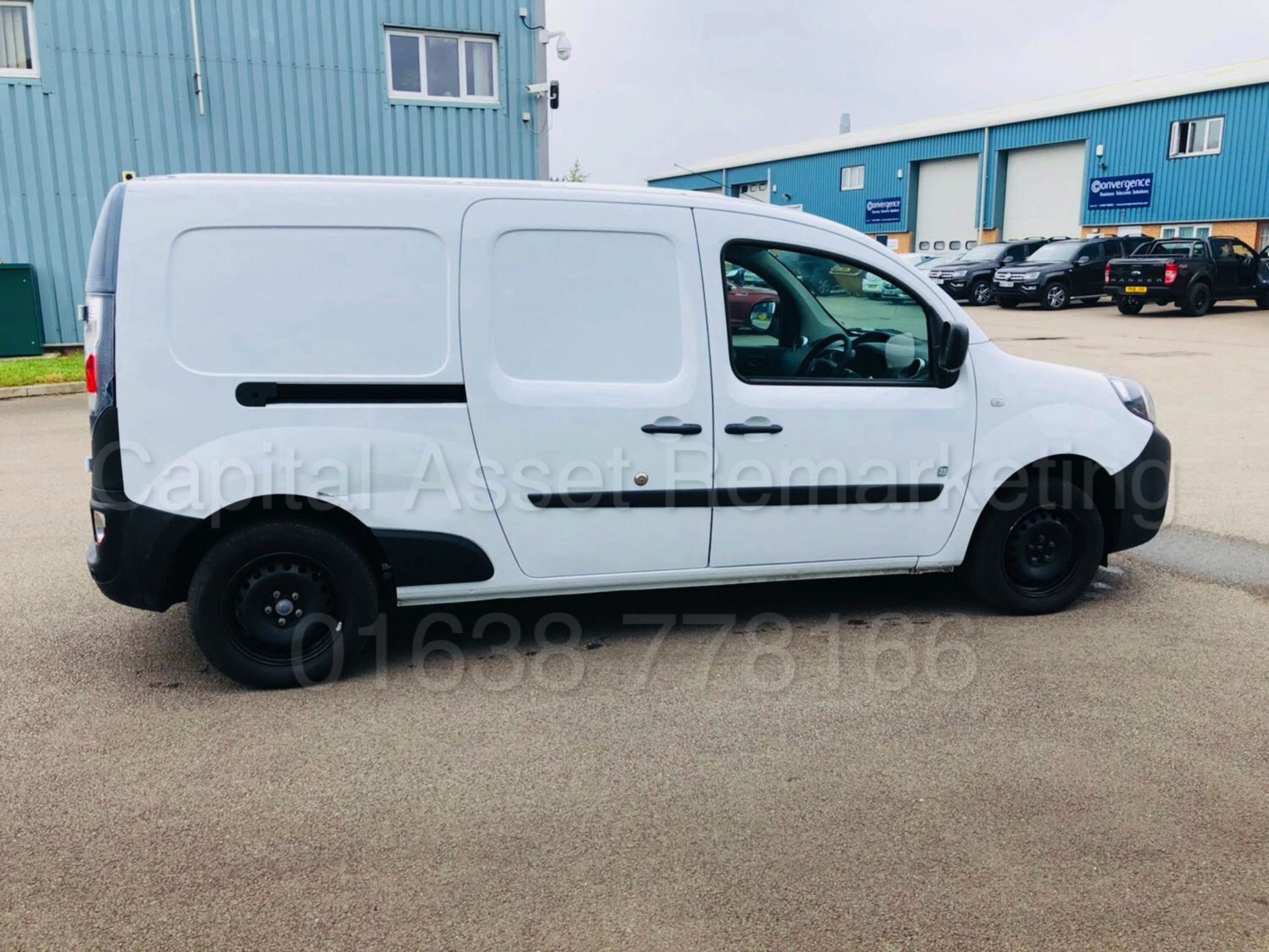 On Sale RENAULT KANGOO LL21 'ZE EDITION' PANEL VAN (2014) 'ELECTRIC VAN - AUTO' *16,000 MILES ONLY** - Image 9 of 29