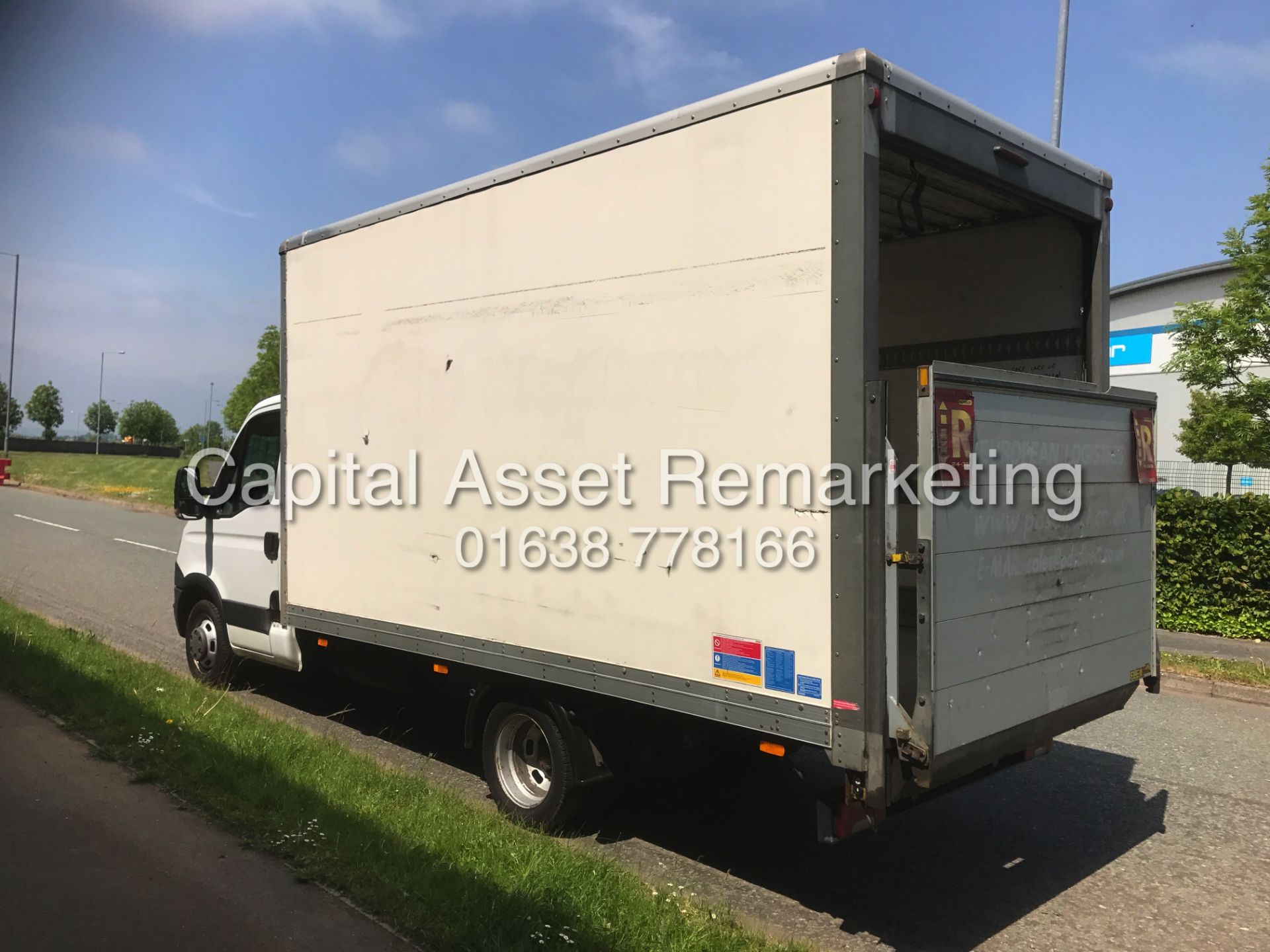 (ON SALE) IVECO DAILY 3.0TD 35C15 "150BHP - 6 SPEED" LWB BOX VAN "TWIN WHEELER" 14FT BODY - 1 OWNER - Image 5 of 14