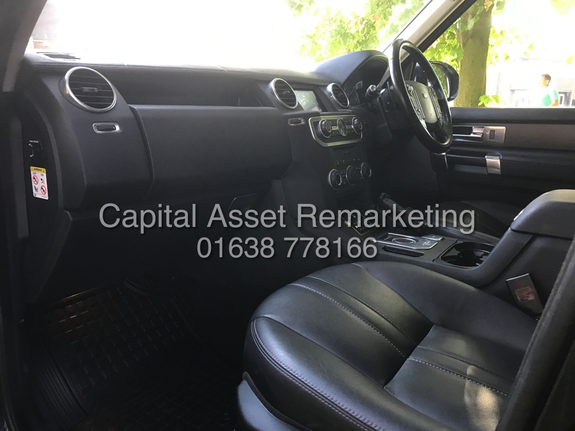 (On Sale) LAND ROVER DISCOVERY 4 'XS EDITION' *COMMERCIAL* (2015) '3.0 SDV6 - AUTO-LEATHER-SAT NAV' - Image 20 of 32