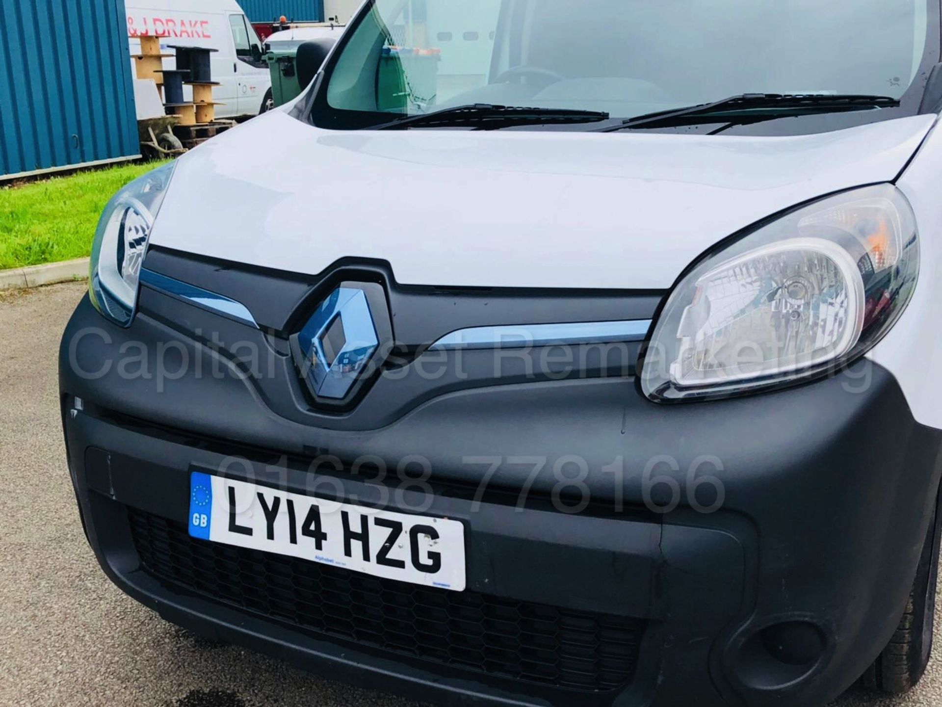 On Sale RENAULT KANGOO LL21 'ZE EDITION' PANEL VAN (2014) 'ELECTRIC VAN - AUTO' *16,000 MILES ONLY** - Image 11 of 29