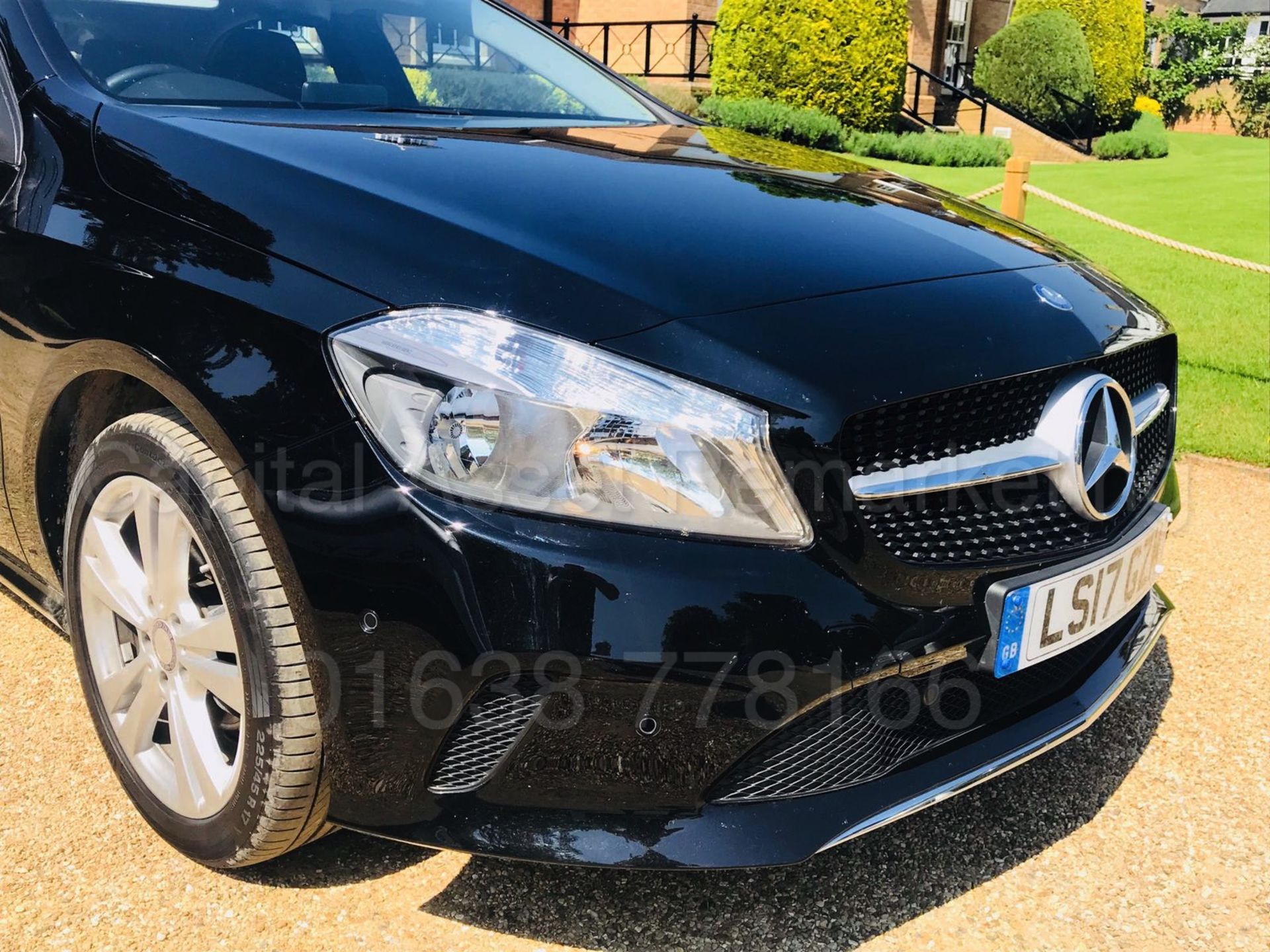 MERCEDES-BENZ A180d 'SPORT EXECUTIVE' (2017) 'LEATHER - SAT NAV - REVERSE CAMERA' **MASSIVE SPEC** - Image 13 of 38