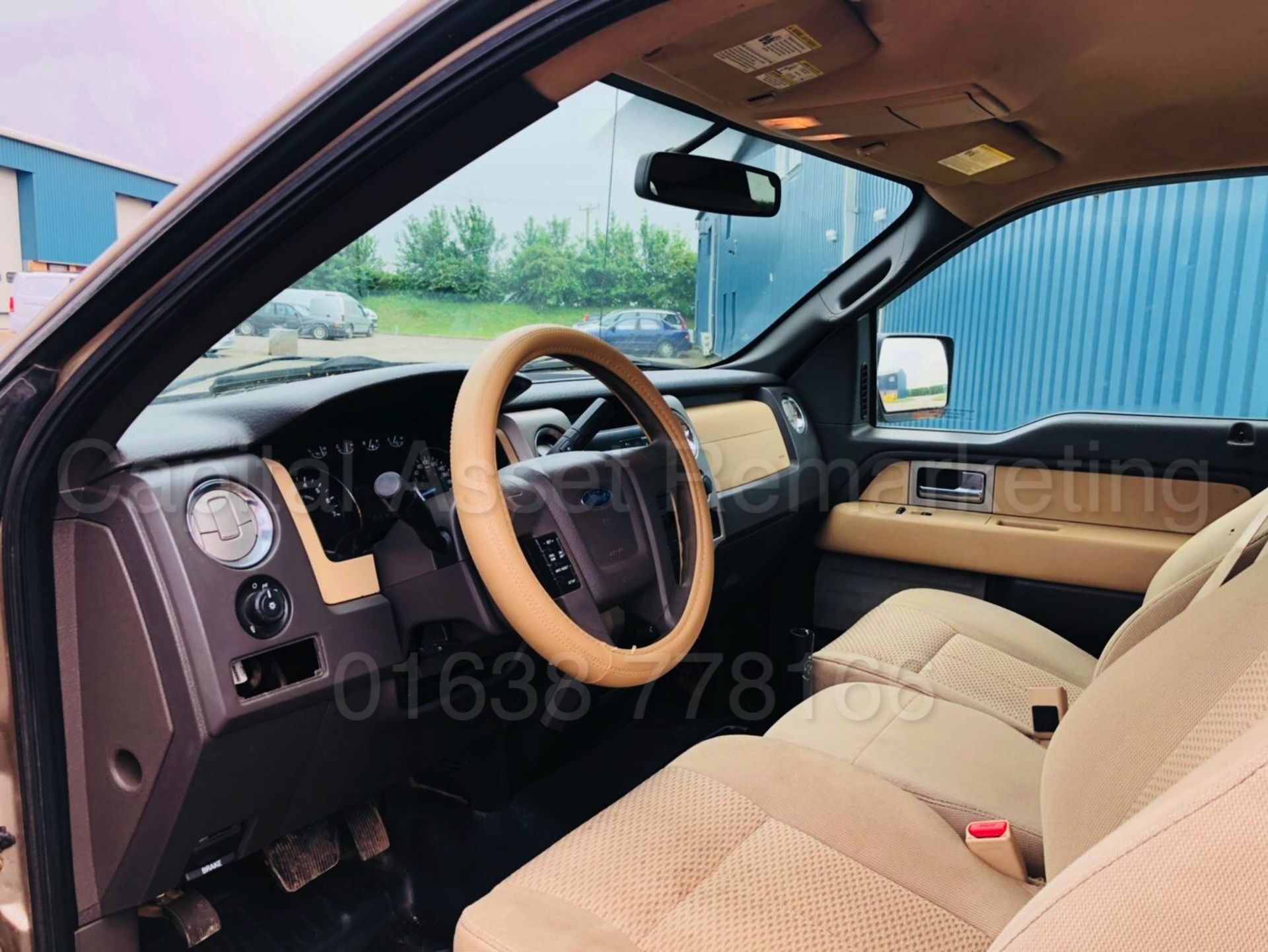(ON SALE) FORD F-150 'XLT EDITION' KING CAB (2012 MODEL) '5.0 V8 - COLUM GEARBOX' **MASSIVE SPEC** - Image 21 of 33