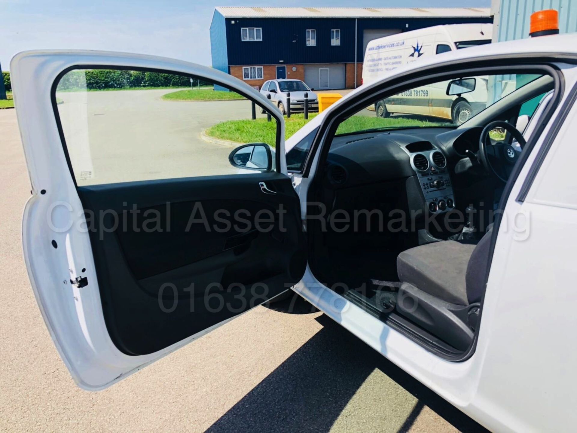 (ON SALE) VAUXHALL CORSA 'PANEL VAN' ECO-FLEX (14 REG) 'CDTI - 95 **AIR CON** (STOP/START) - Image 19 of 28