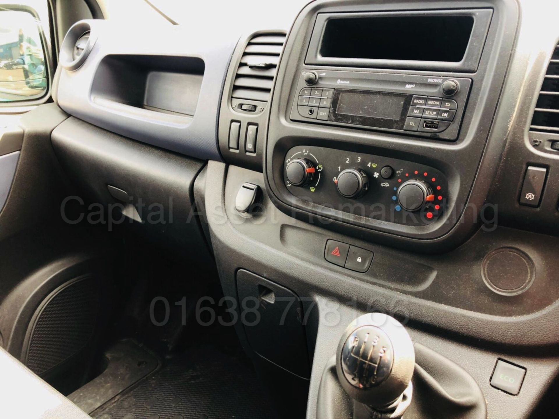 VAUXHALL VIVARO 2900 'ECOFLEX' (2016 MODEL) '1.6 CDTI - 6 SPEED - STOP/START' *HUGE SPEC* - Image 24 of 36