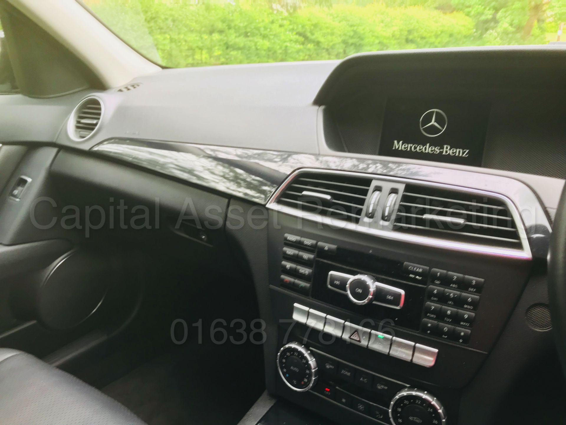 MERCEDES C220CDI "EXECUTIVE SE" ESTATE (2014 MODEL) SAT NAV - LEATHER - 1 OWNER FSH !!! - Image 31 of 41