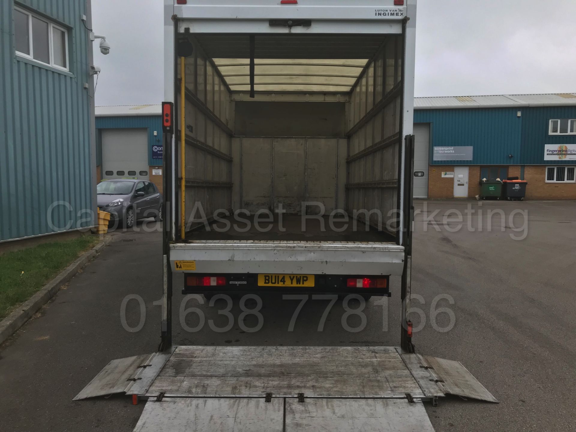 FORD TRANSIT 125 T350 'LWB - LUTON / BOX VAN' (2014) '2.2 TDCI - 125 BHP - 6 SPEED' **TAIL-LIFT** - Image 18 of 33