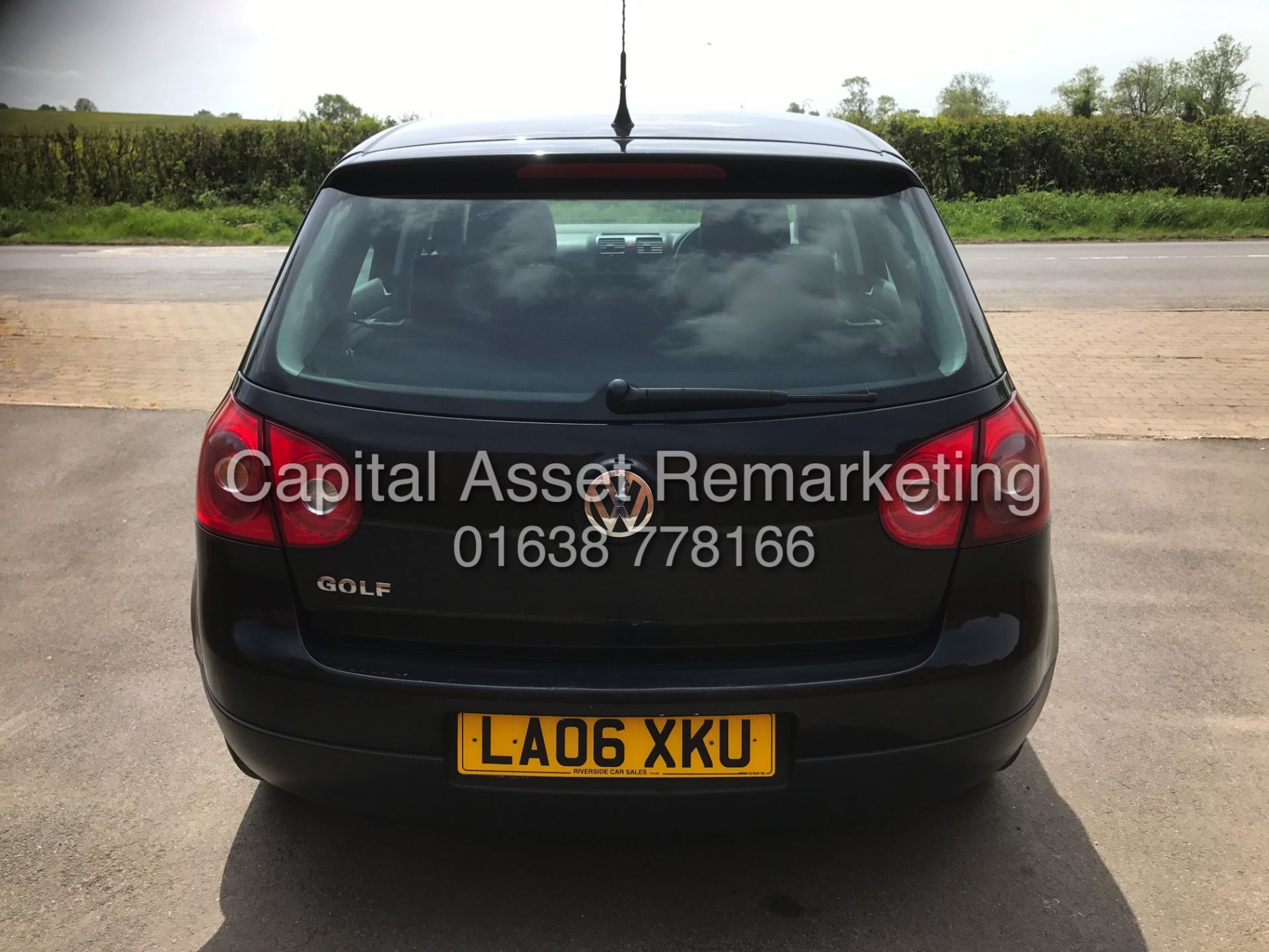 On Sale VOLKSWAGEN GOLF 1.4 "S" 5 DOOR HATCK BACK - LOW MILEAGE 82K - ELEC PACK - BLACK - Image 6 of 15