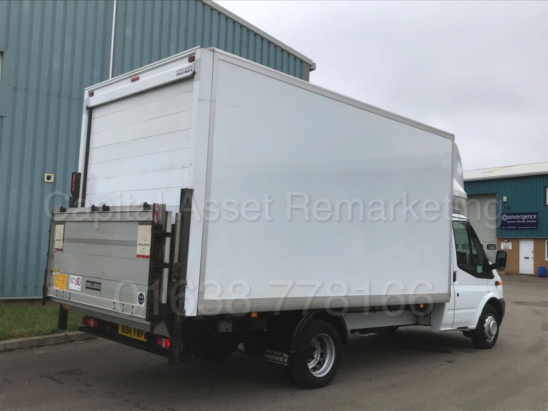 FORD TRANSIT 125 T350 'LWB - LUTON / BOX VAN' (2014) '2.2 TDCI - 125 BHP - 6 SPEED' **TAIL-LIFT** - Image 10 of 33