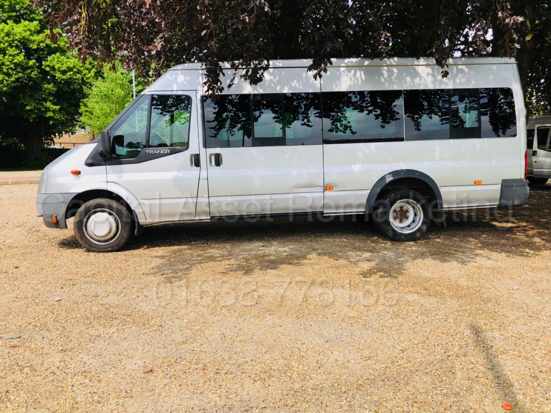 FORD TRANSIT 140 T430 'XLWB - 17 SEATER MINI-BUS' (2007) '2.4 TDCI - 140 BHP - 6 SPEED' (NO VAT) - Image 6 of 32