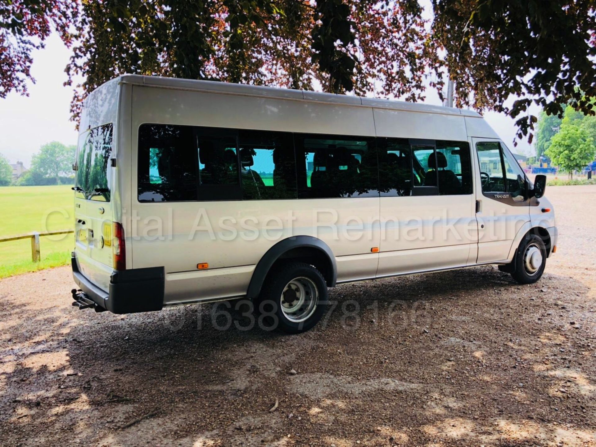 FORD TRANSIT 140 T430 'XLWB - 17 SEATER MINI-BUS' (2007) '2.4 TDCI - 140 BHP - 6 SPEED' (NO VAT) - Image 11 of 32