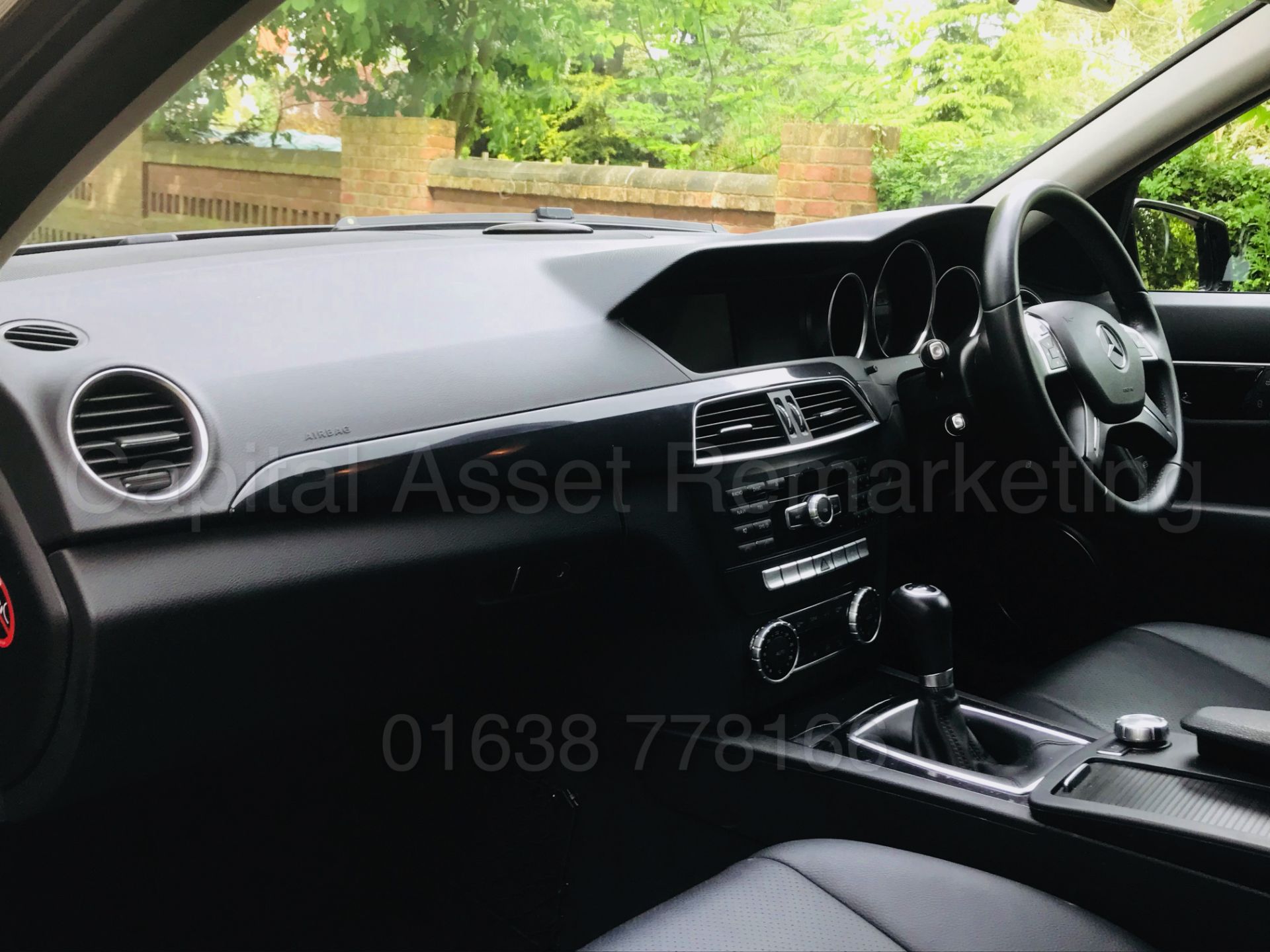 MERCEDES C220CDI "EXECUTIVE SE" ESTATE (2014 MODEL) SAT NAV - LEATHER - 1 OWNER FSH !!! - Image 19 of 41