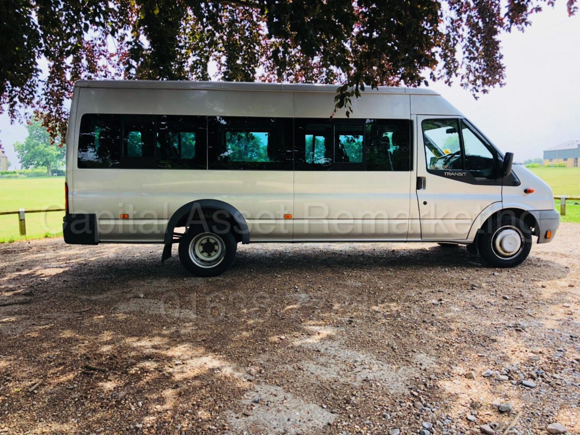 FORD TRANSIT 140 T430 'XLWB - 17 SEATER MINI-BUS' (2007) '2.4 TDCI - 140 BHP - 6 SPEED' (NO VAT) - Image 12 of 32