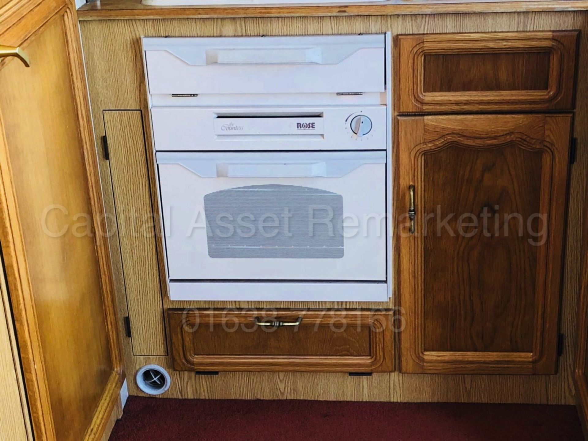 (ON SALE) ABI AWARD 'DAYSTAR EDITION' (2 BERTH TOURING CARAVAN) **NO VAT - SAVE 20%** - Image 32 of 36