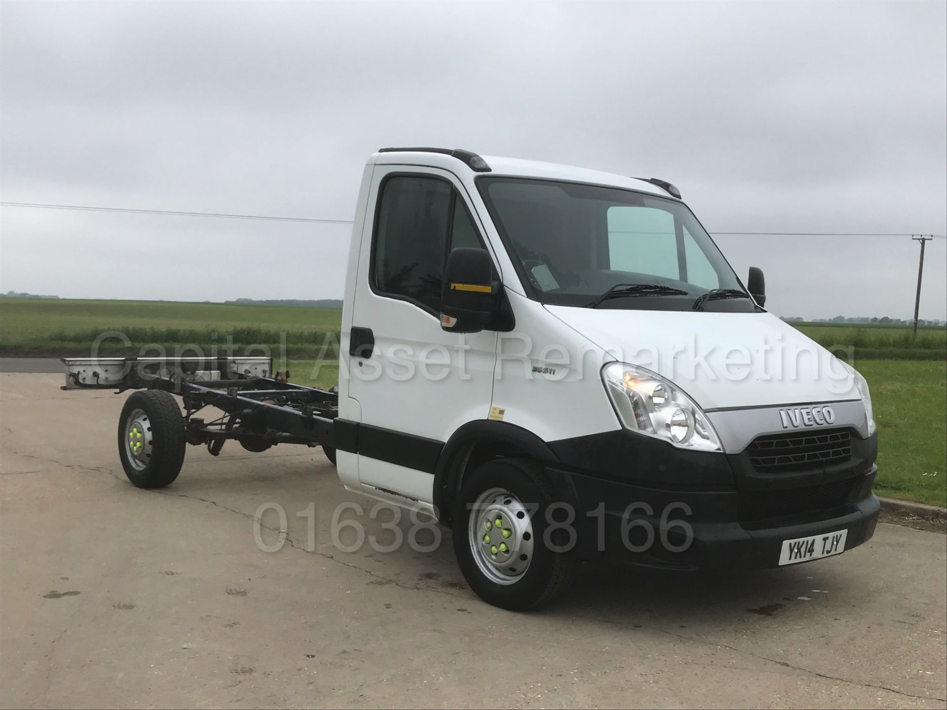 IVECO DAILY 35S11 'LWB - CHASSIS CAB' (2014 - 14 REG) '2.3 DIESEL - 6 SPEED' (1 OWNER)