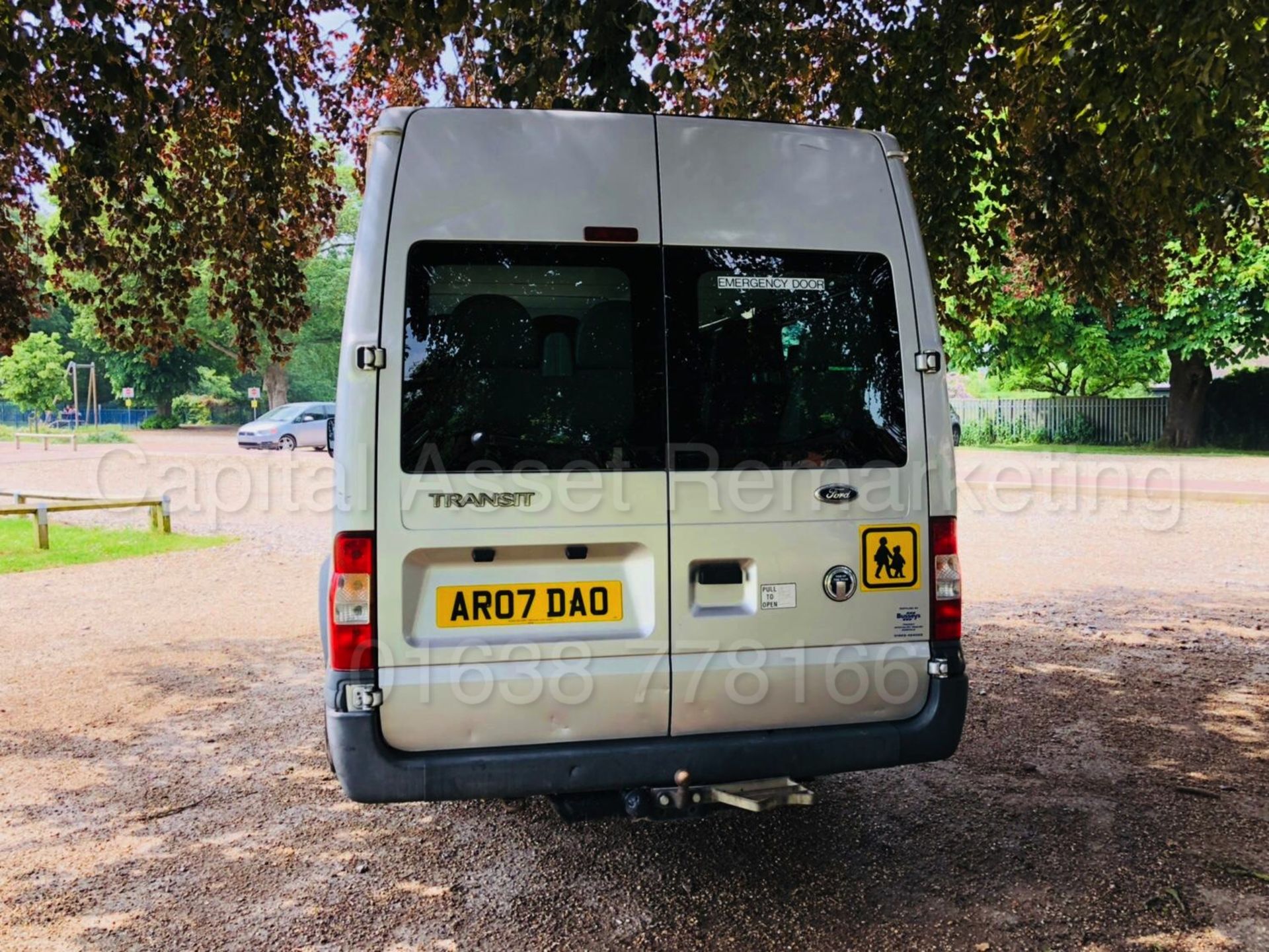 FORD TRANSIT 140 T430 'XLWB - 17 SEATER MINI-BUS' (2007) '2.4 TDCI - 140 BHP - 6 SPEED' (NO VAT) - Image 9 of 32