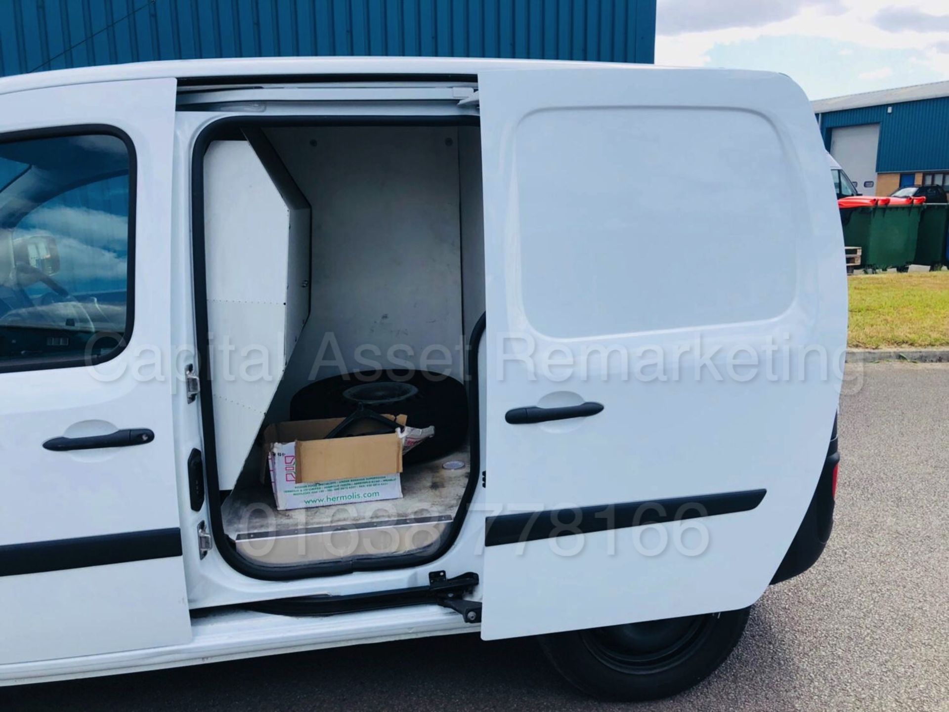 (On Sale) RENAULT KANGOO ML19 'PANEL VAN' *MEALS ON WHEELS* (2013 MODEL) '1.5 DCI - 90 BHP’ *A/C* - Image 29 of 32