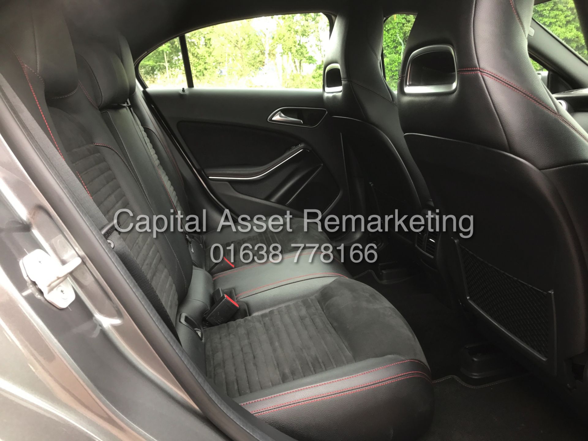 (On Sale) MERCEDES-BENZ A200d *AMG LINE* 5 DOOR HATCHBACK (2017) 'AUTO -LEATHER-SAT NAV' *HUGE SPEC* - Image 28 of 30