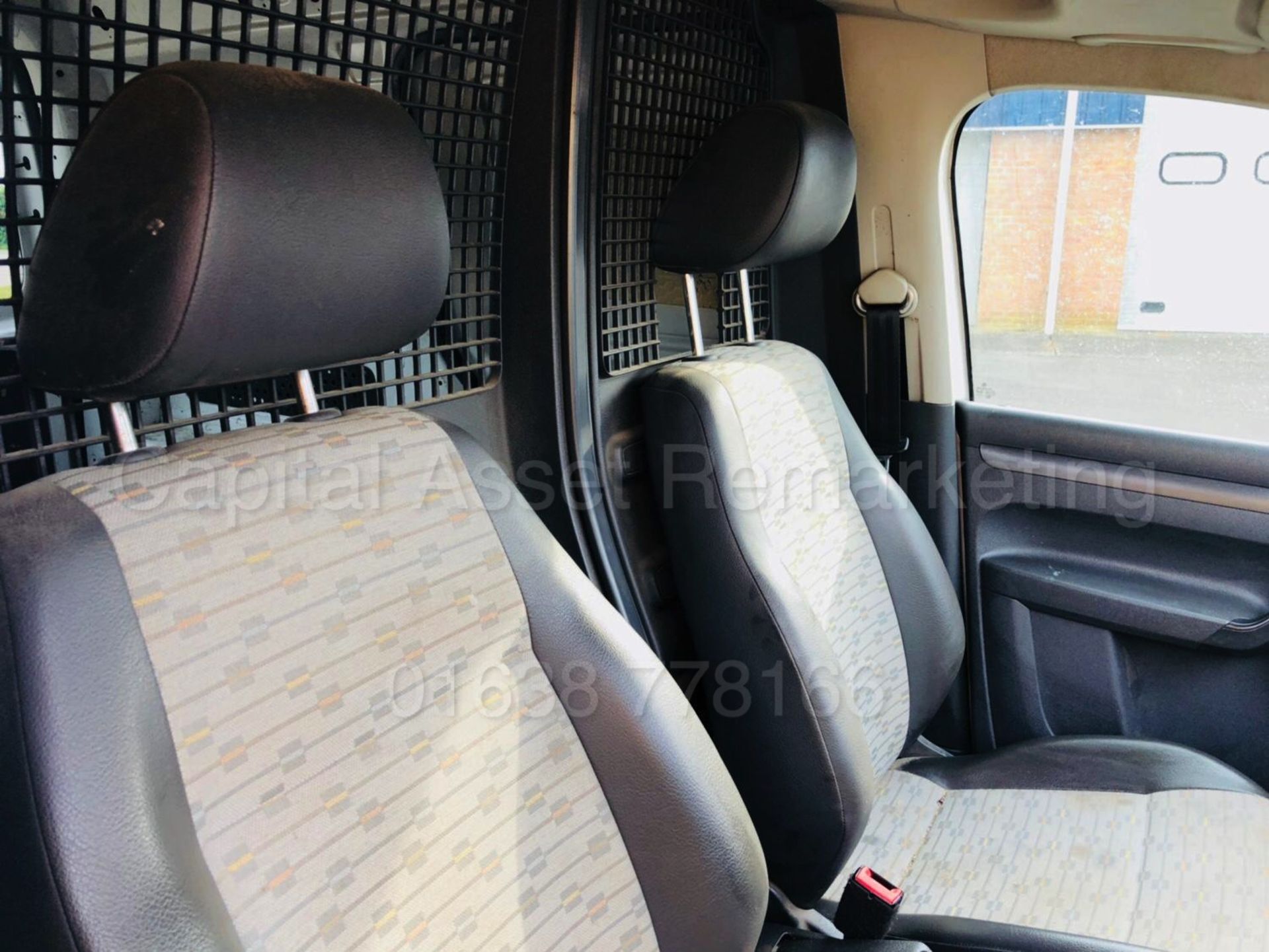 VOLKSWAGEN CADDY C20 'LCV - PANEL VAN' (2012 MODEL) '1.6 TDI - 5 SPEED' (50 MPG+) - Image 34 of 35