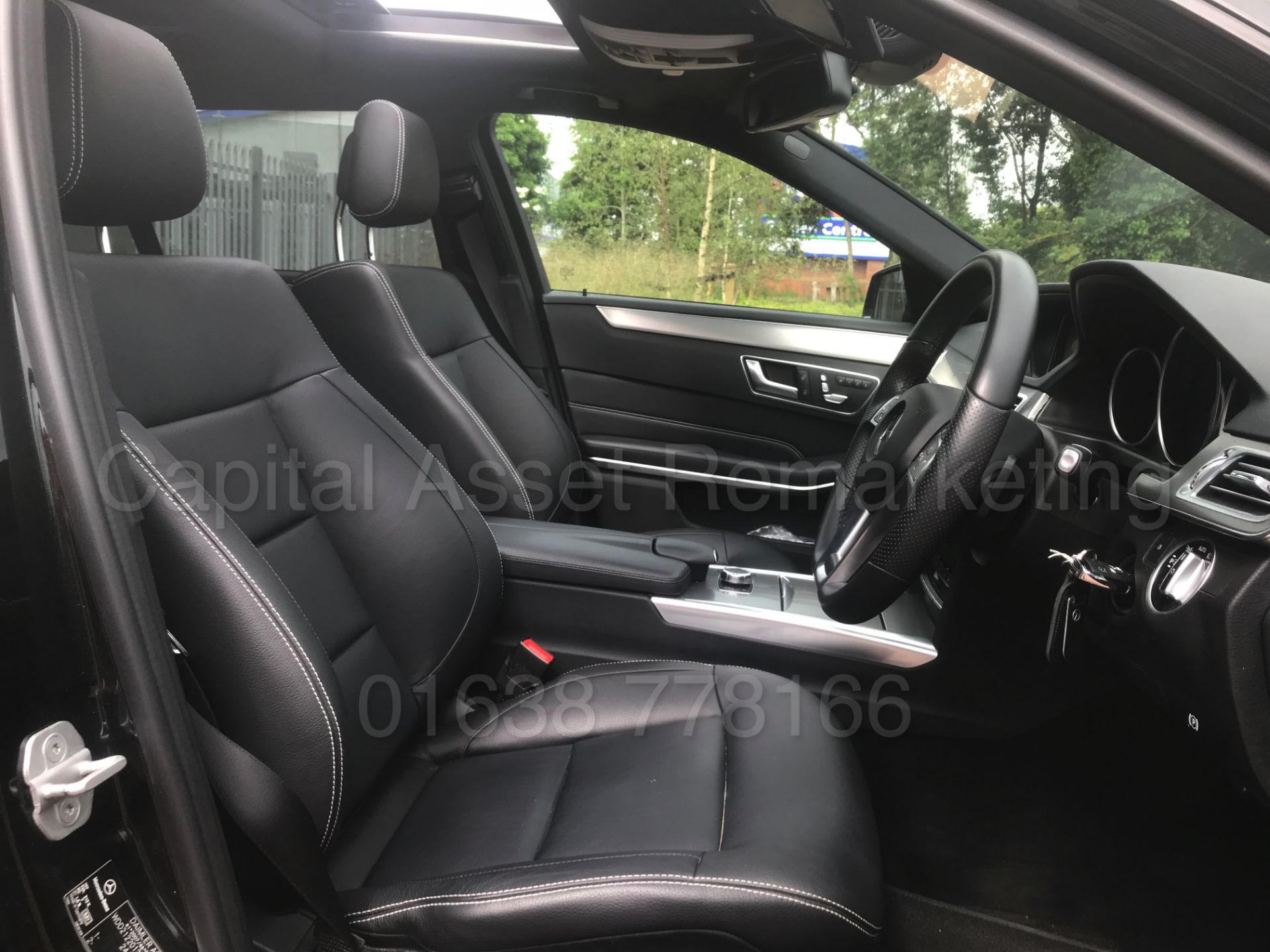 (On Sale)MERCEDES-BENZ E220D 'AMG NIGHT EDITION - PREMIUM' (2016) 'AUTO' - LEATHER - NAV - PAN ROOF* - Image 32 of 50