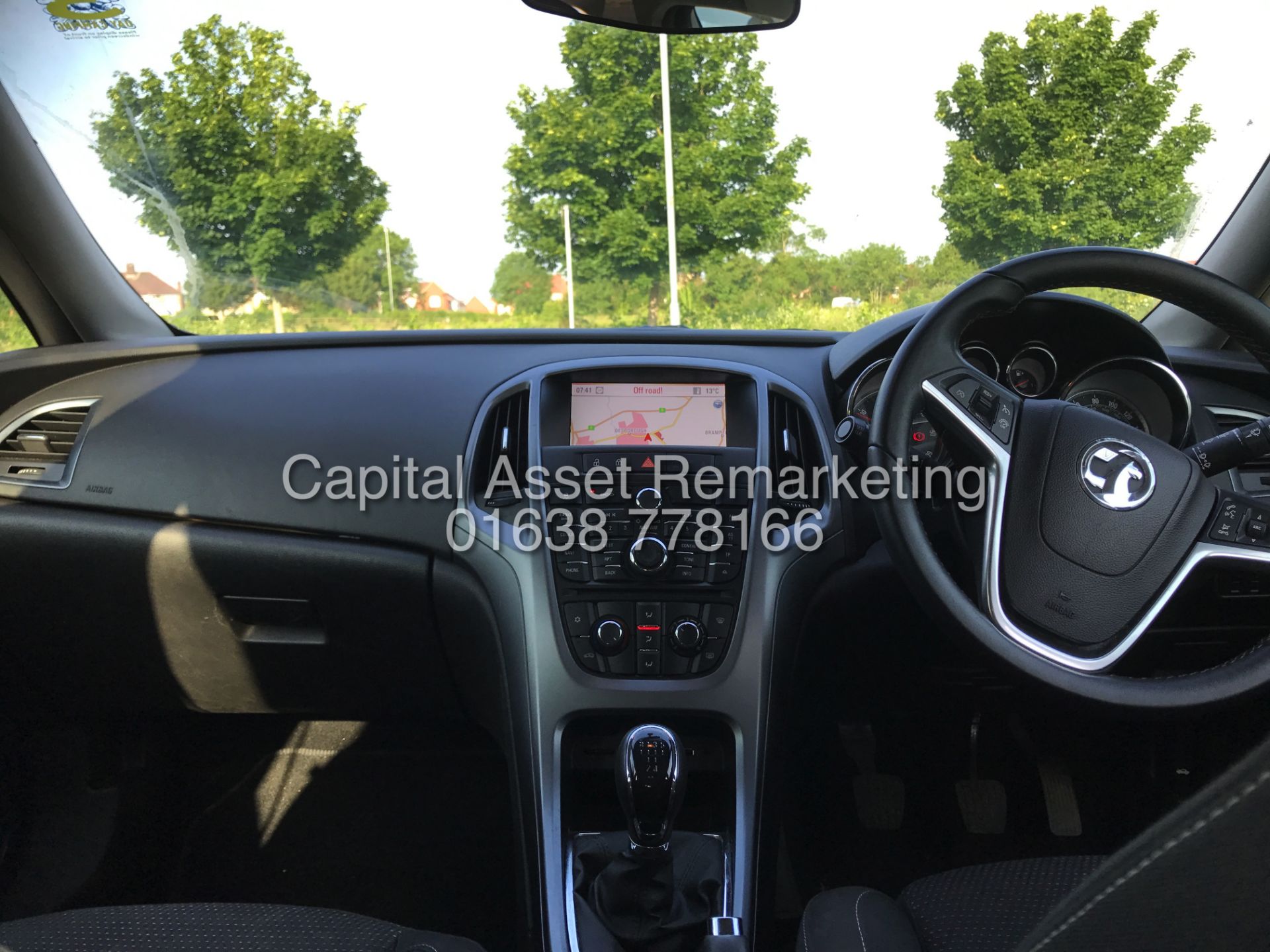 On Sale VAUXHALL ASTRA 1.3CDTI "TECH LINE" ESTATE (2013 MODEL) 1 OWNER WITH HISTORY SAT NAV AIR CON - Image 12 of 20