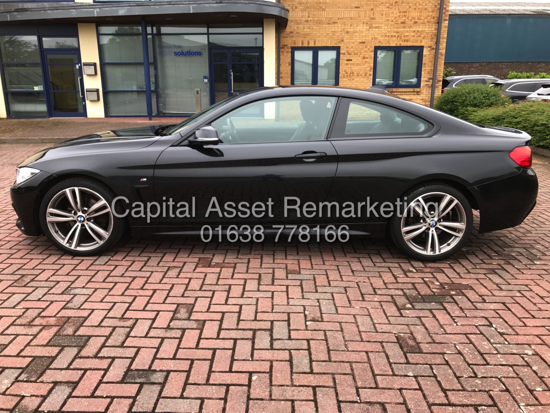 BMW 420D AUTO 8 SPEED "M-SPORT" COUPE (2017 MODEL) 1 OWNER WITH BMW HISTORY - SAT NAV - I DRIVE - Image 6 of 25