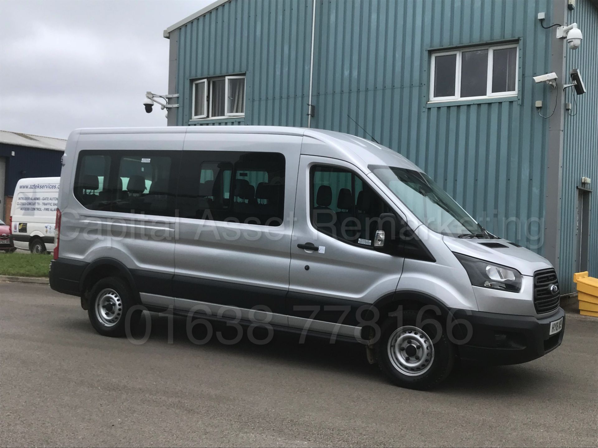 (On Sale) FORD TRANSIT LWB '15 SEATER MINI-BUS' (2018) '2.2 TDCI -125 BHP- 6 SPEED' 130 MILES ONLY ! - Bild 15 aus 50