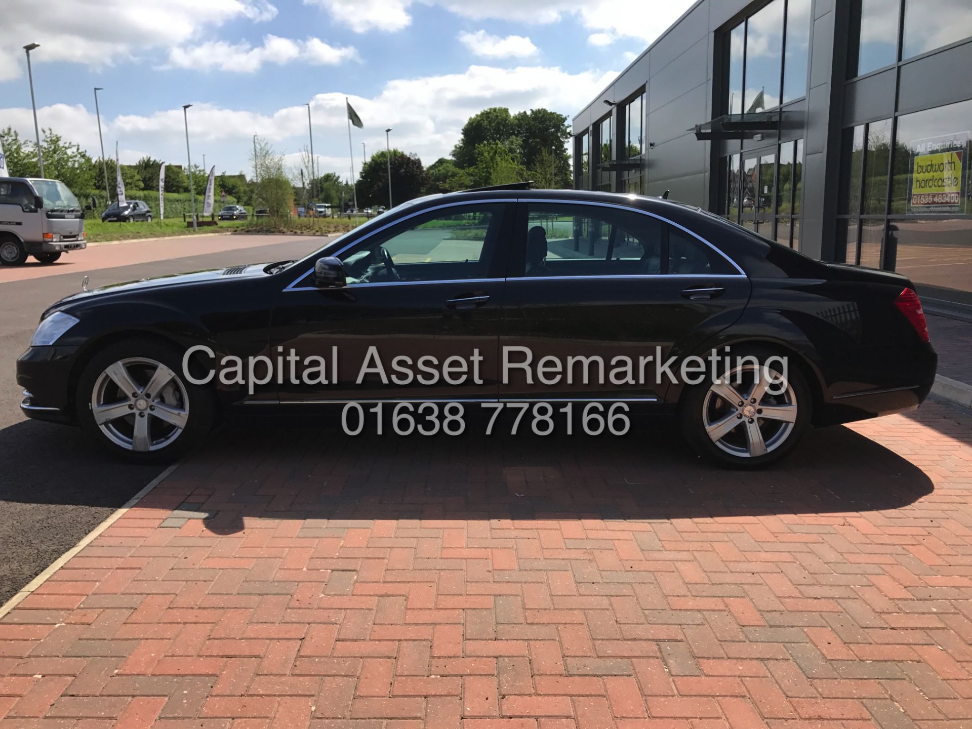 (ON SALE) MERCEDES S350CDI (2014 MODEL) LWB LIMO - SAT NAV - GLASS ROOF **ABSOLUTLY LOADED** - Image 6 of 37