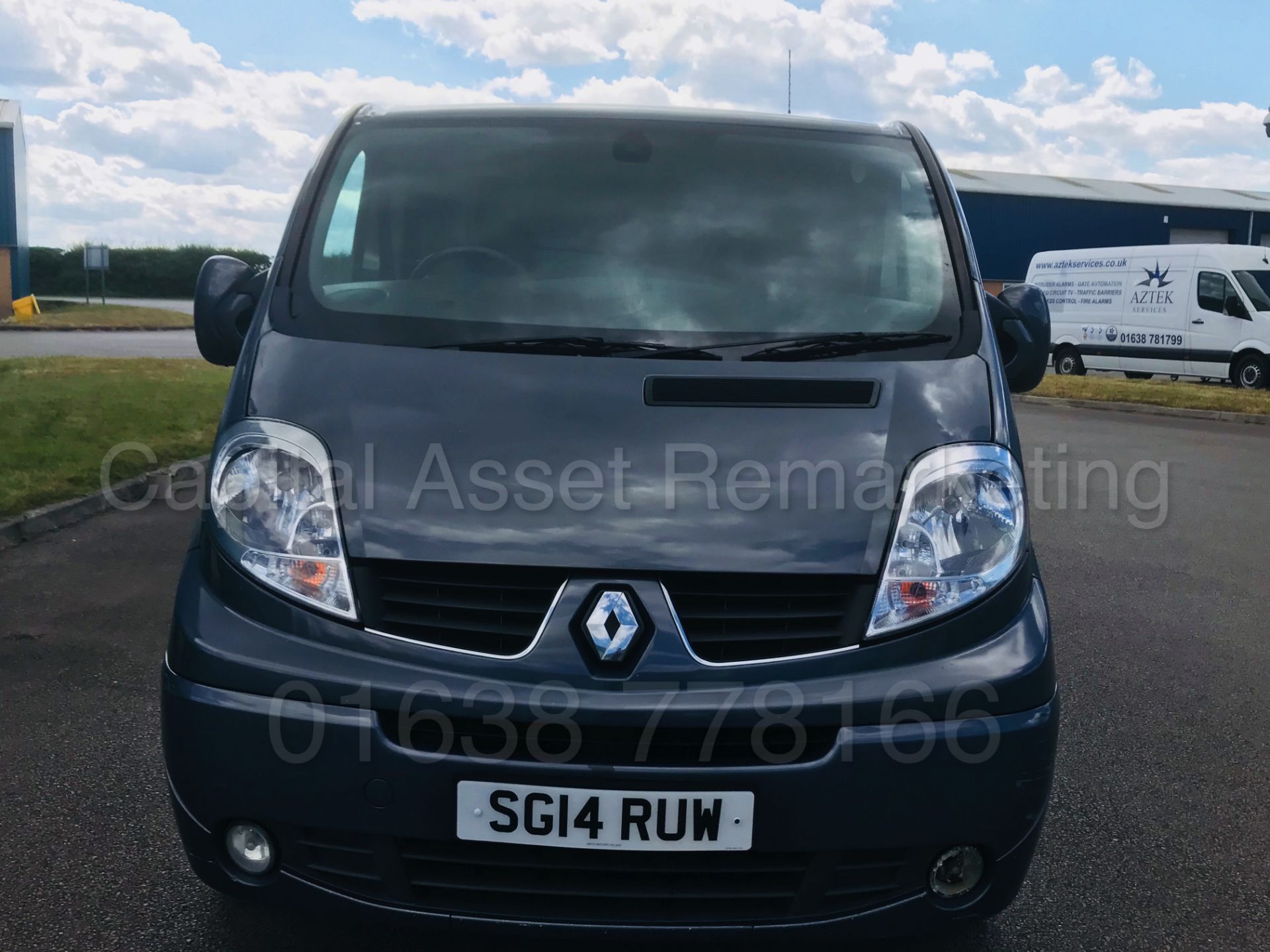 (On Sale) RENAULT TRAFIC 'SPORT EDITION' LWB (2014) '2.0 DCI - 115 BHP - 6 SPEED' *AIR CON* (NO VAT) - Image 13 of 40