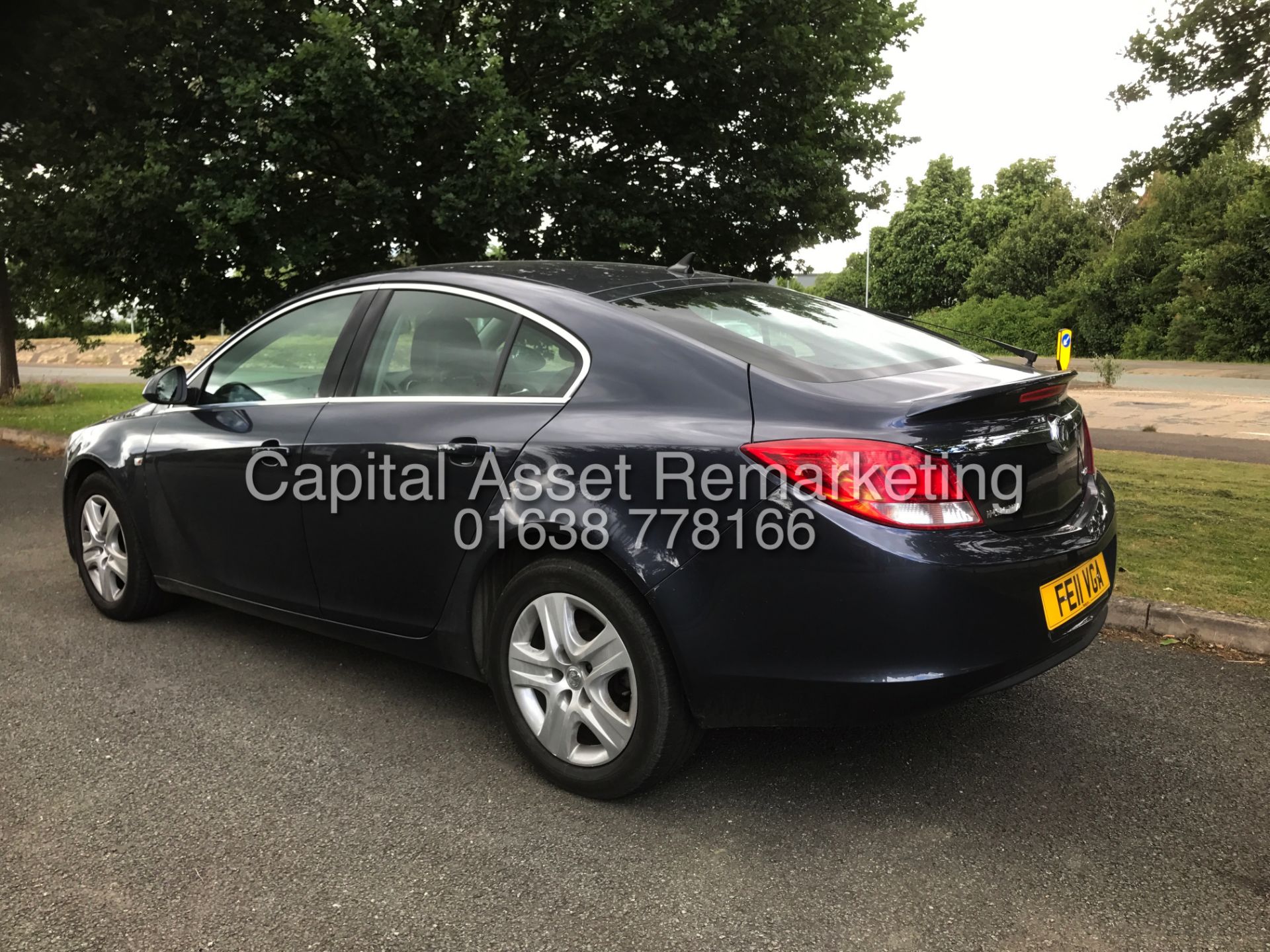 VAUXHALL INSIGNIA 2.0CDTI "EXCLUSIV NAV" 130BHP - 6 SPEED - 1 OWNER - SERVICE HISTORY - CLIMATE - Image 5 of 18