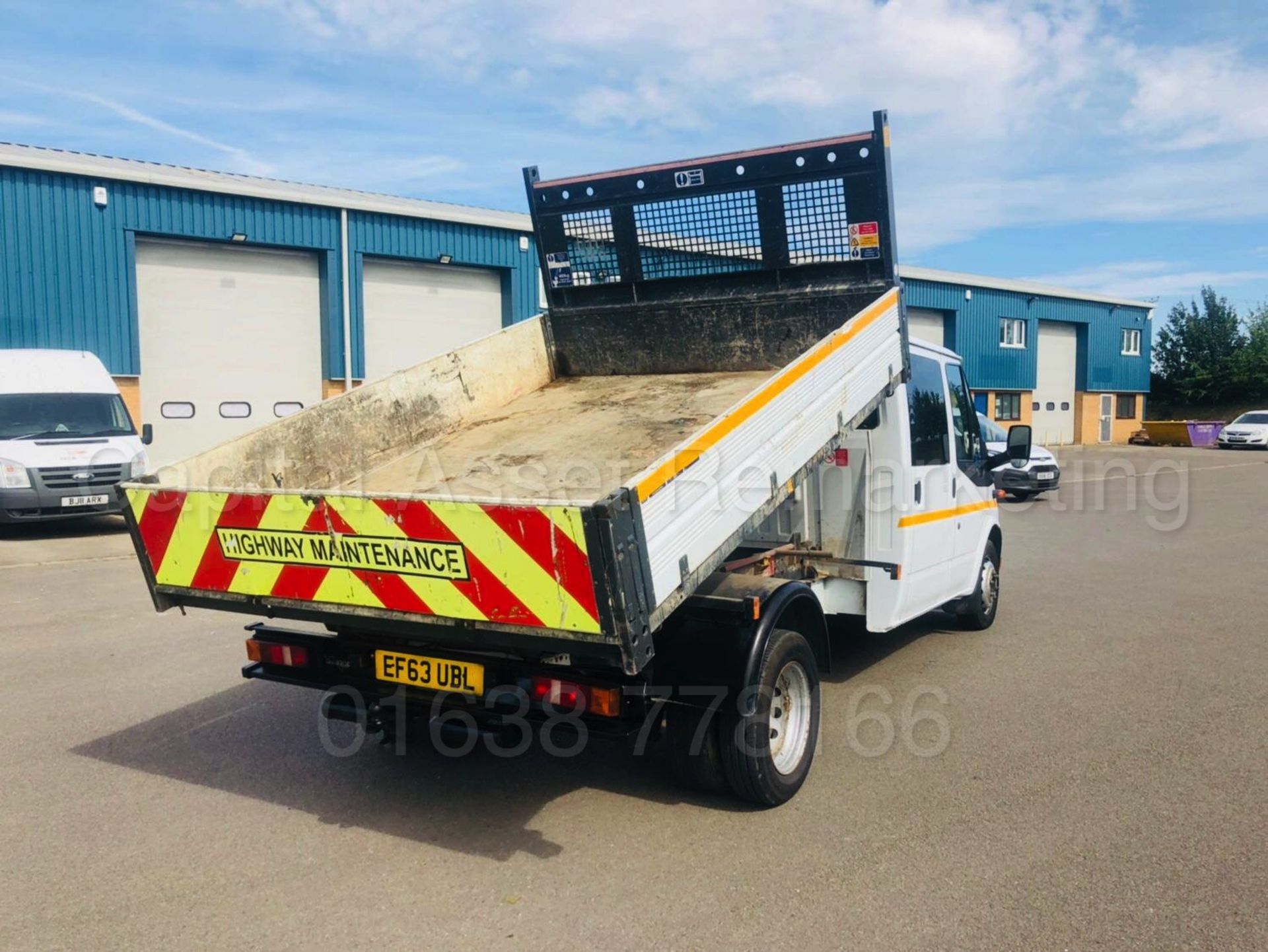 FORD TRANSIT 125 T350L RWD 'DOUBLE CAB TIPPER' (2014) '2.2 TDCI - 125 BHP - 6 SPEED' **3500 KG** - Image 12 of 35