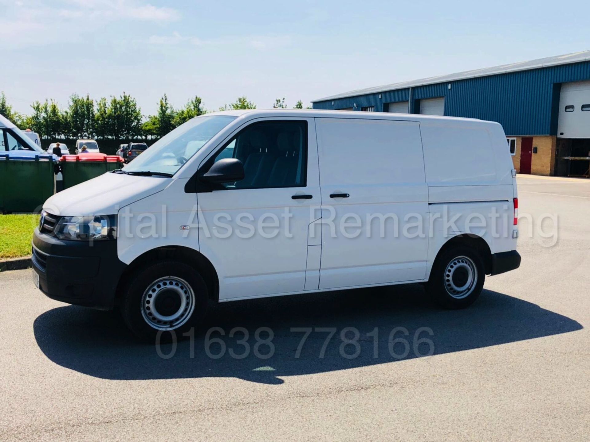 VOLKSWAGEN TRANSPORTER 'SWB - PANEL VAN' (2015 - 15 REG) '2.0 TDI - 102 BHP' **ELECTRIC PACK**