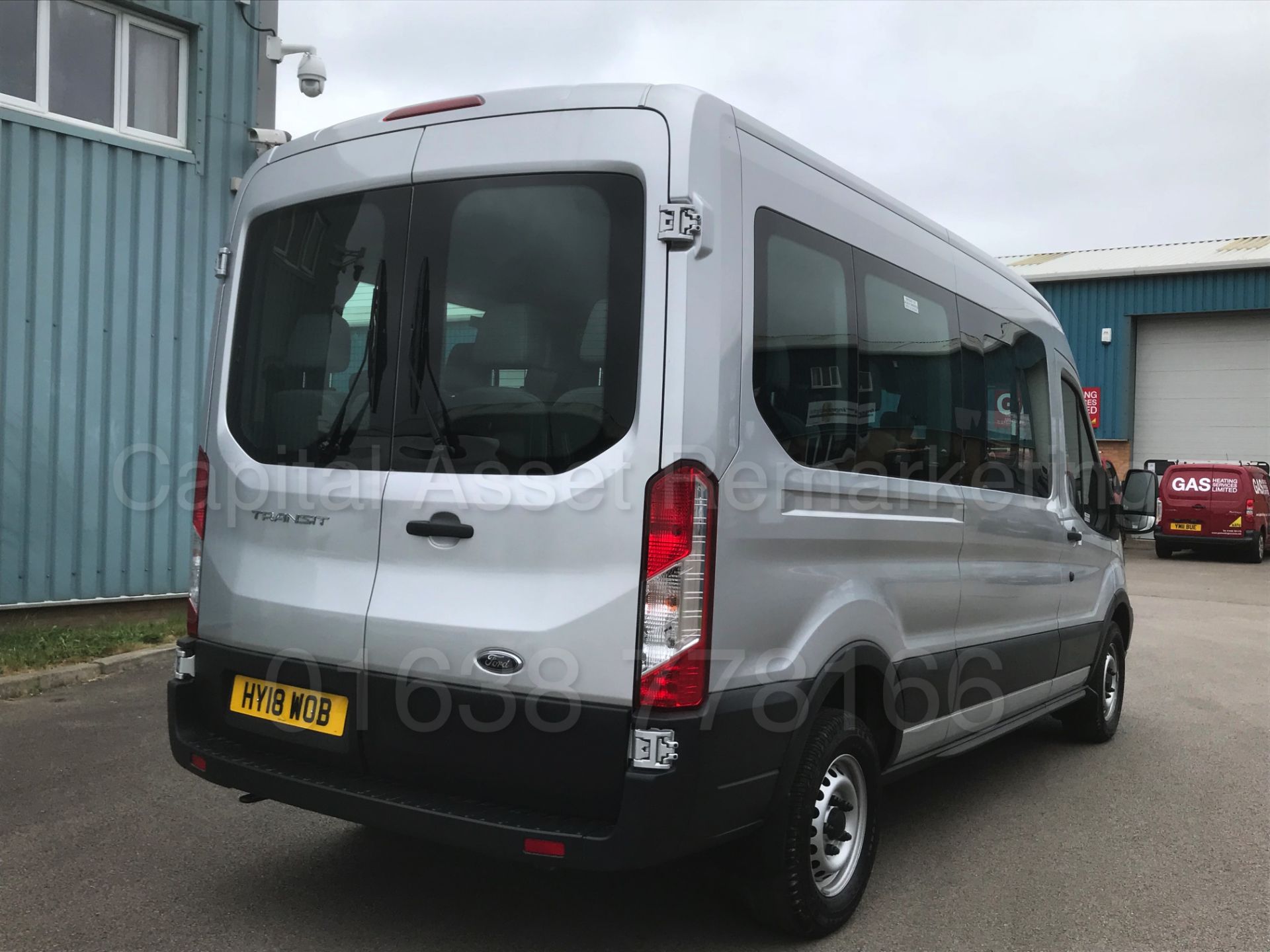 (On Sale) FORD TRANSIT LWB '15 SEATER MINI-BUS' (2018) '2.2 TDCI -125 BHP- 6 SPEED' 130 MILES ONLY ! - Bild 12 aus 50