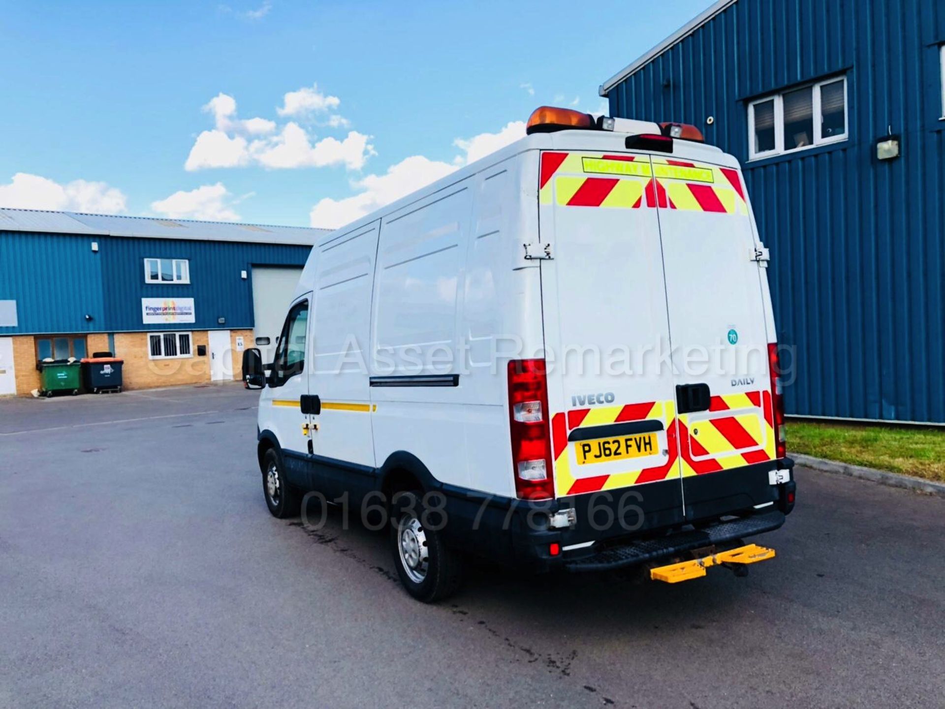 (On Sale) IVECO DAILY 35S11 'LCV - PANEL VAN' (2013 MODEL) '2.3 DIESEL - 110 BHP - 6 SPEED' - Image 8 of 32