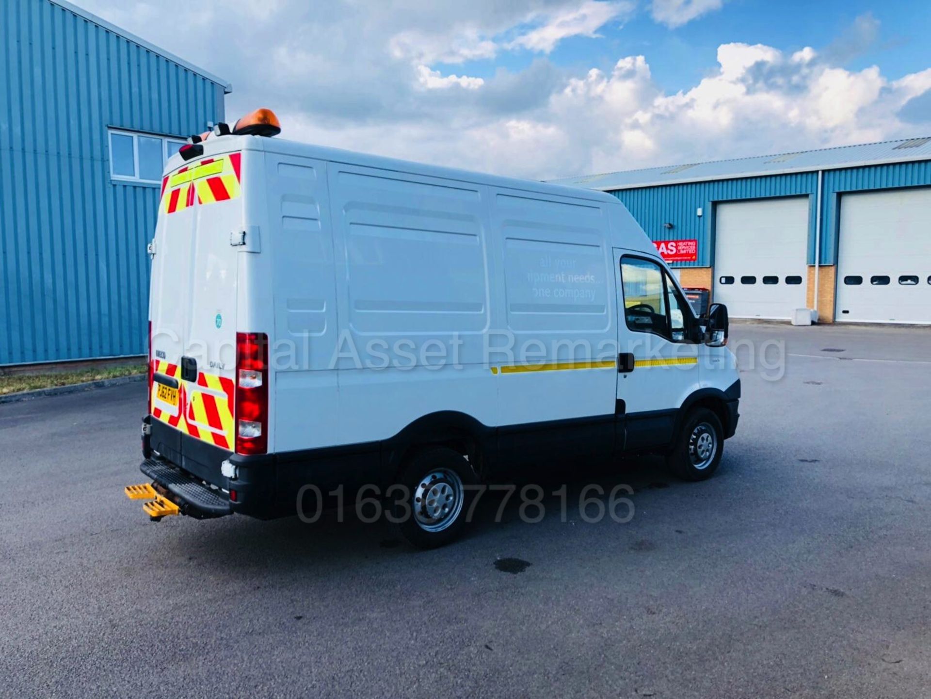 (On Sale) IVECO DAILY 35S11 'LCV - PANEL VAN' (2013 MODEL) '2.3 DIESEL - 110 BHP - 6 SPEED' - Image 14 of 32