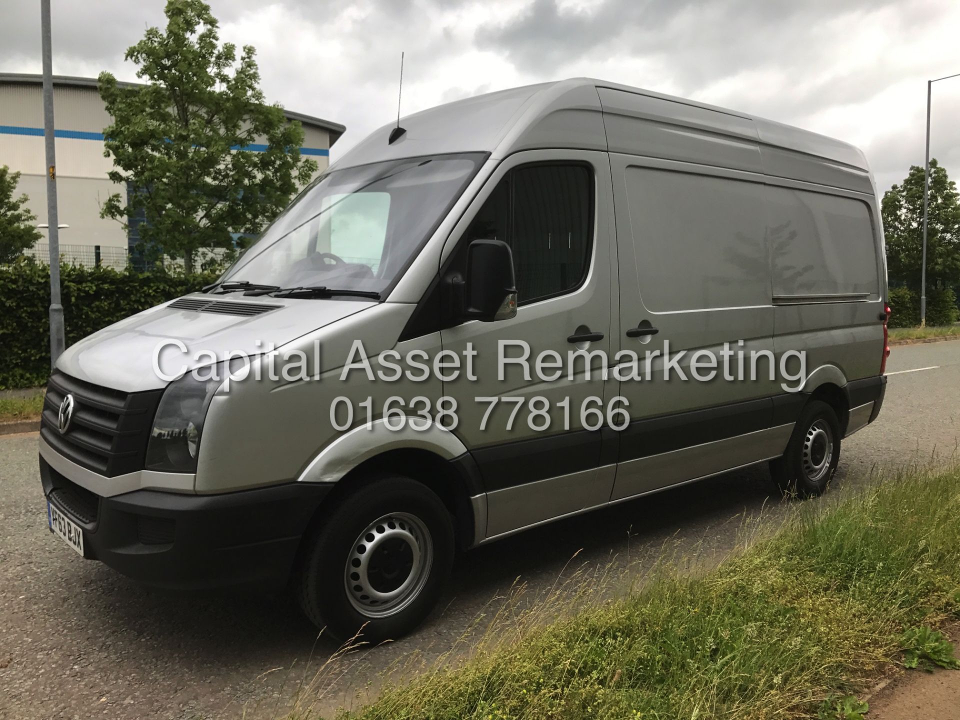 VOLKSWAGEN CRAFTER 2.0TDI "136BHP - 6 SPEED" MWB / HI TOP - 1 OWNER FSH - SILVER