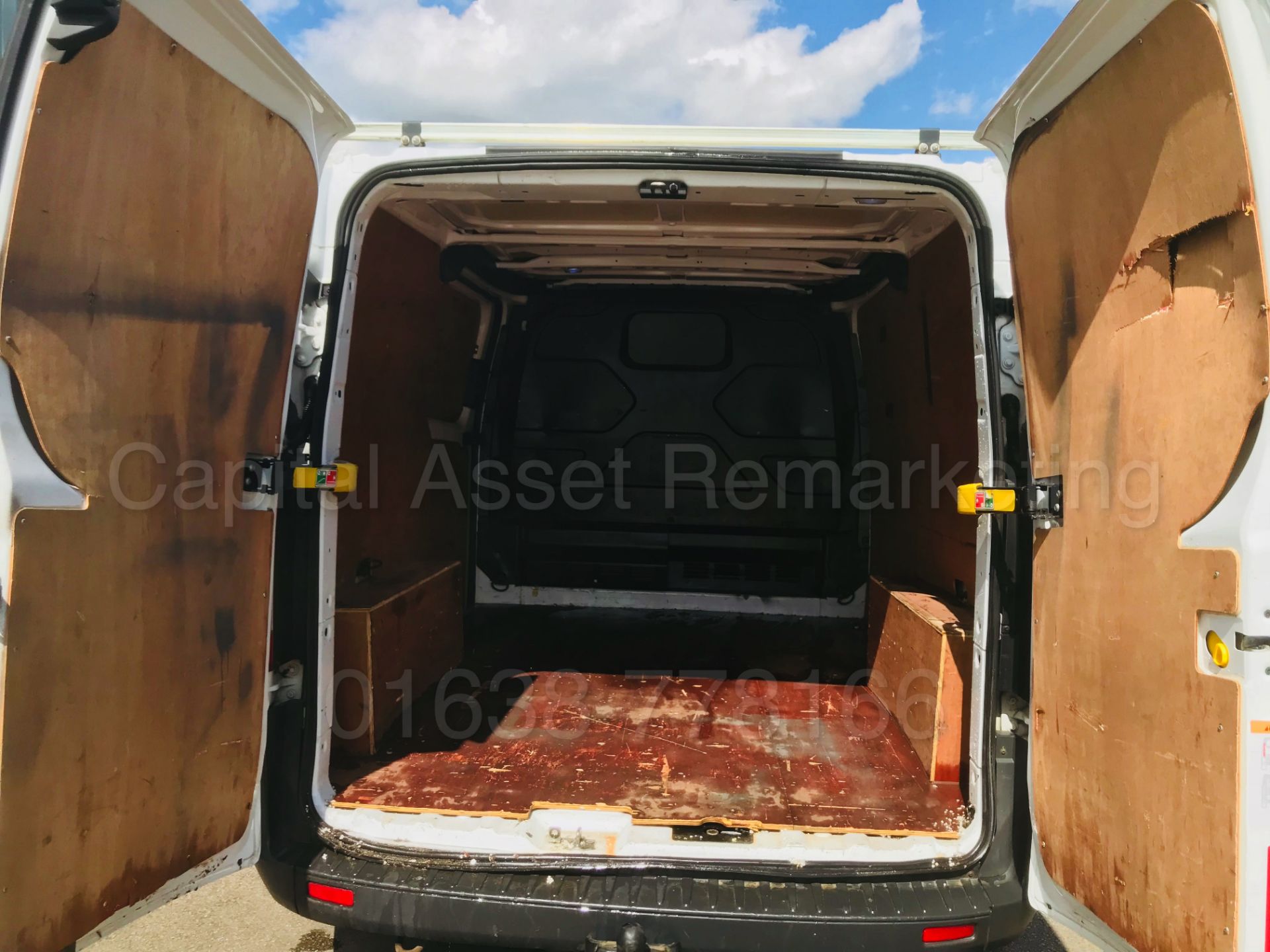 FORD TRANSIT CUSTOM 290 'ECO-TECH' **PANEL VAN** (2013 - 13 REG) '2.2 TDCI - 125 BHP - 6 SPEED' - Bild 29 aus 33