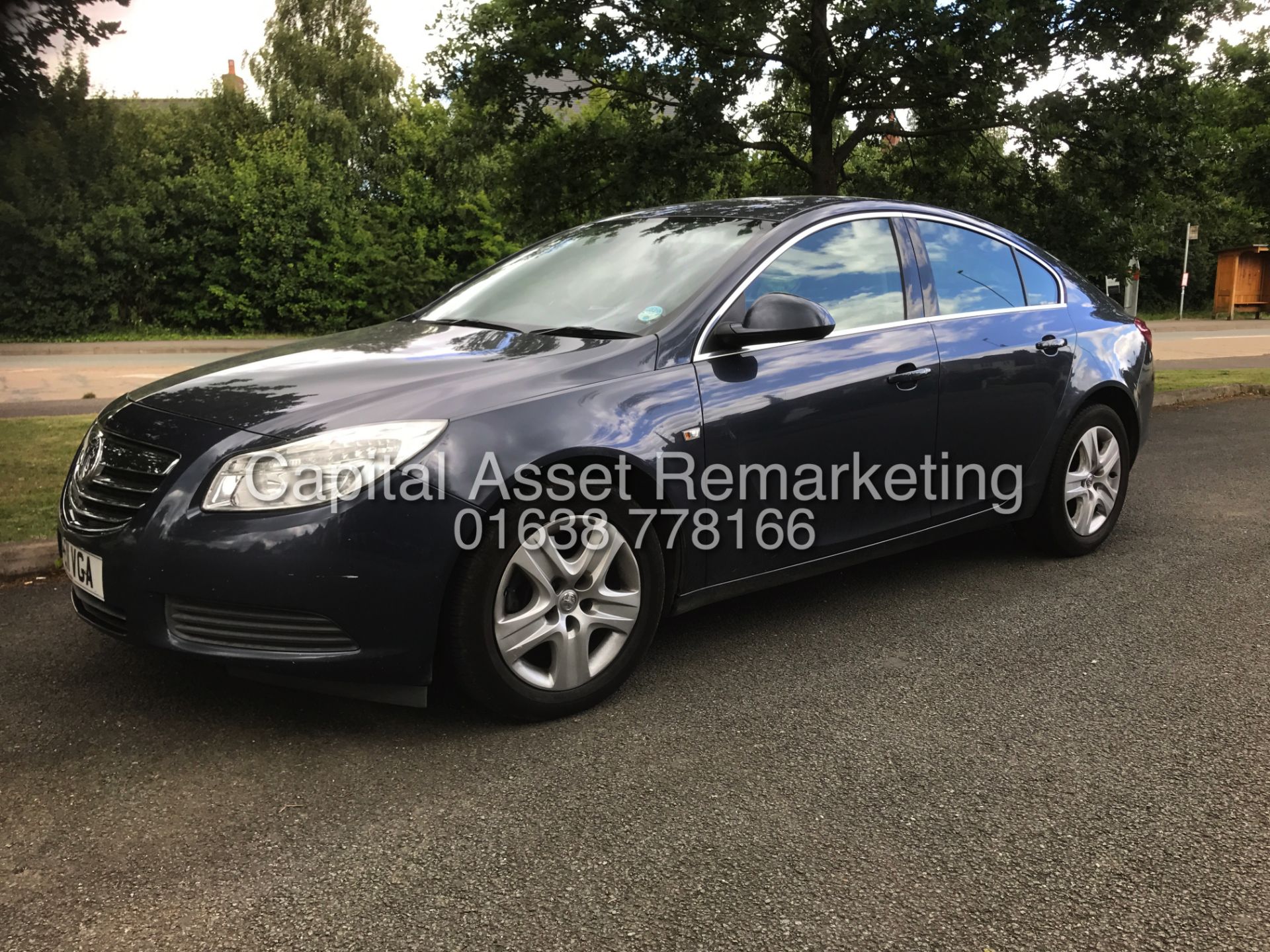 VAUXHALL INSIGNIA 2.0CDTI "EXCLUSIV NAV" 130BHP - 6 SPEED - 1 OWNER - SERVICE HISTORY - CLIMATE - Image 3 of 18