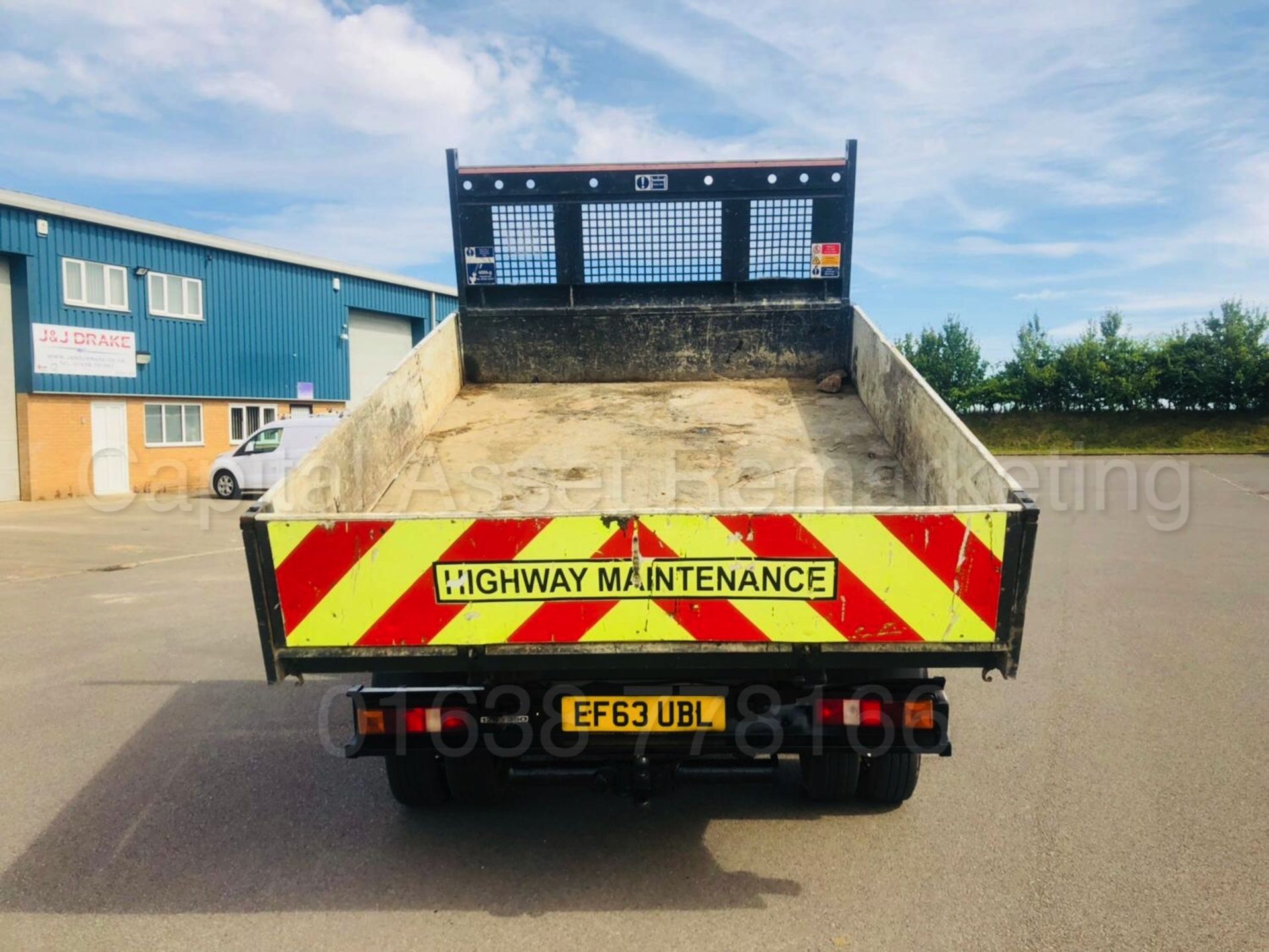 FORD TRANSIT 125 T350L RWD 'DOUBLE CAB TIPPER' (2014) '2.2 TDCI - 125 BHP - 6 SPEED' **3500 KG** - Image 11 of 35