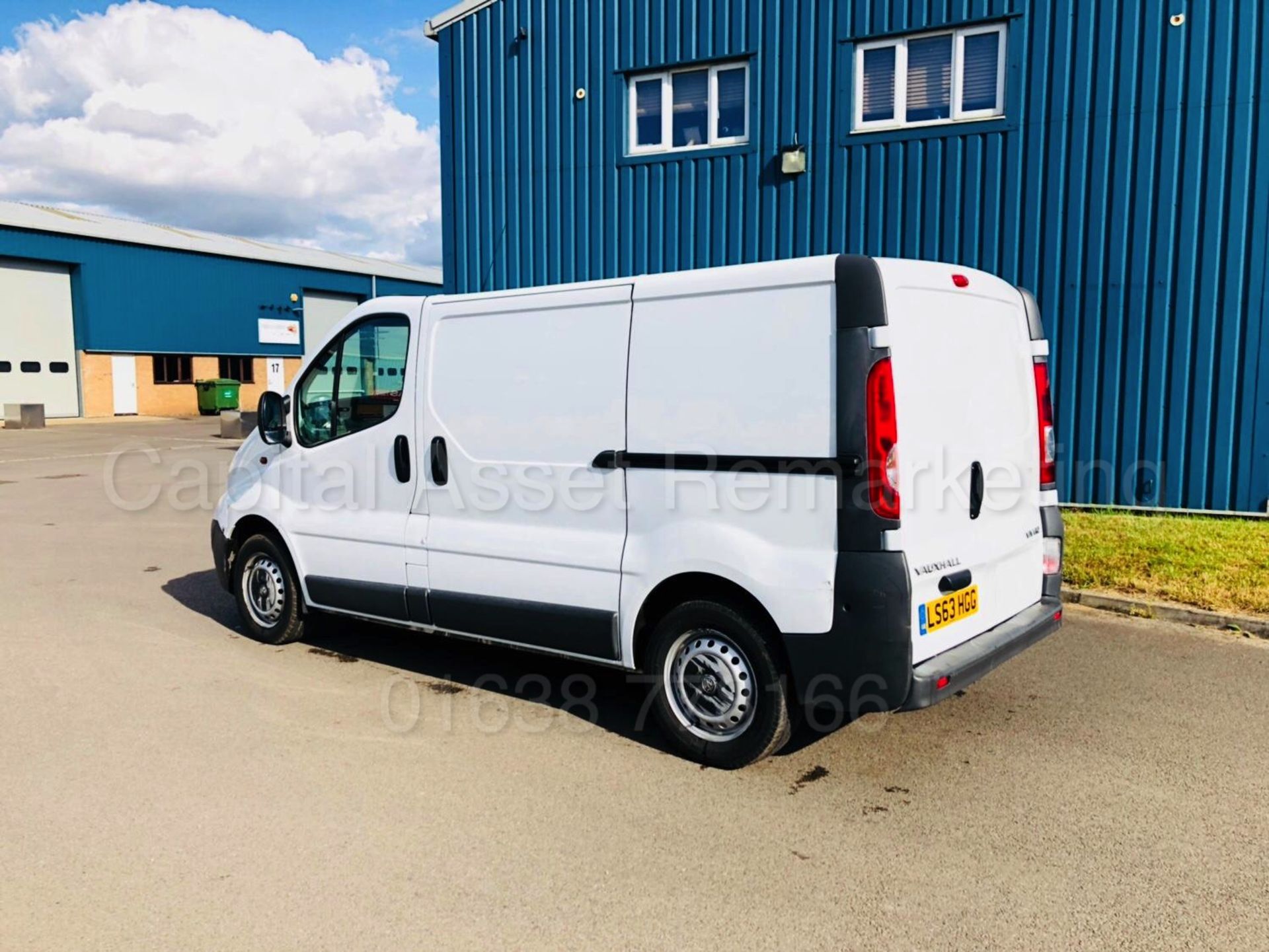 (On Sale) VAUXHALL VIVARO 2700 'SWB - PANEL VAN' (2014 MODEL) '2.0 CDTI - 115 BHP - 6 SPEED' - Image 16 of 34