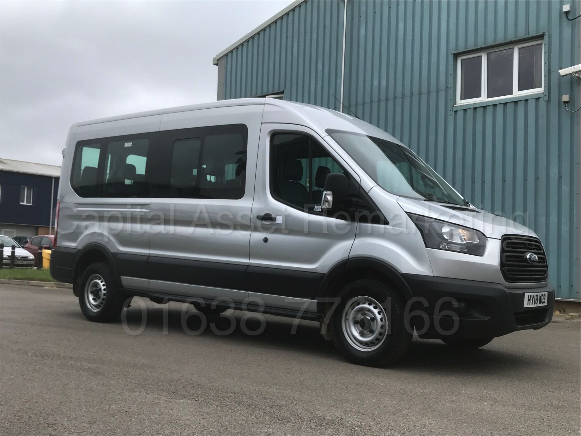 (On Sale) FORD TRANSIT LWB '15 SEATER MINI-BUS' (2018) '2.2 TDCI -125 BHP- 6 SPEED' 130 MILES ONLY ! - Bild 17 aus 50