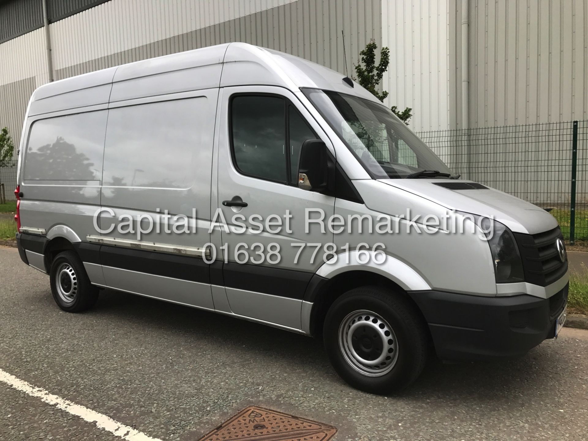 VOLKSWAGEN CRAFTER 2.0TDI "136BHP - 6 SPEED" MWB / HI TOP - 1 OWNER FSH - SILVER - Bild 6 aus 13