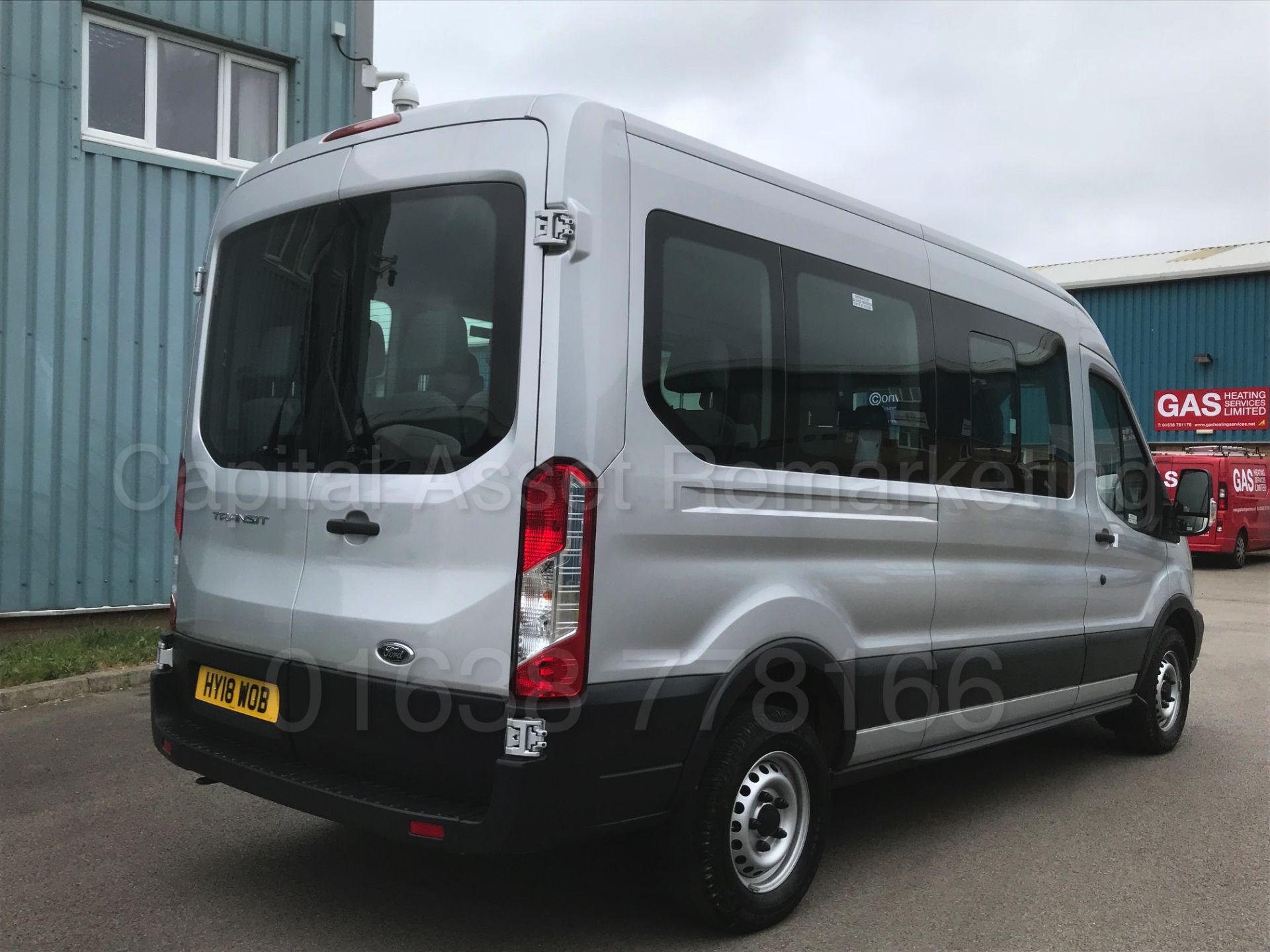 (On Sale) FORD TRANSIT LWB '15 SEATER MINI-BUS' (2018) '2.2 TDCI -125 BHP- 6 SPEED' 130 MILES ONLY ! - Bild 13 aus 50