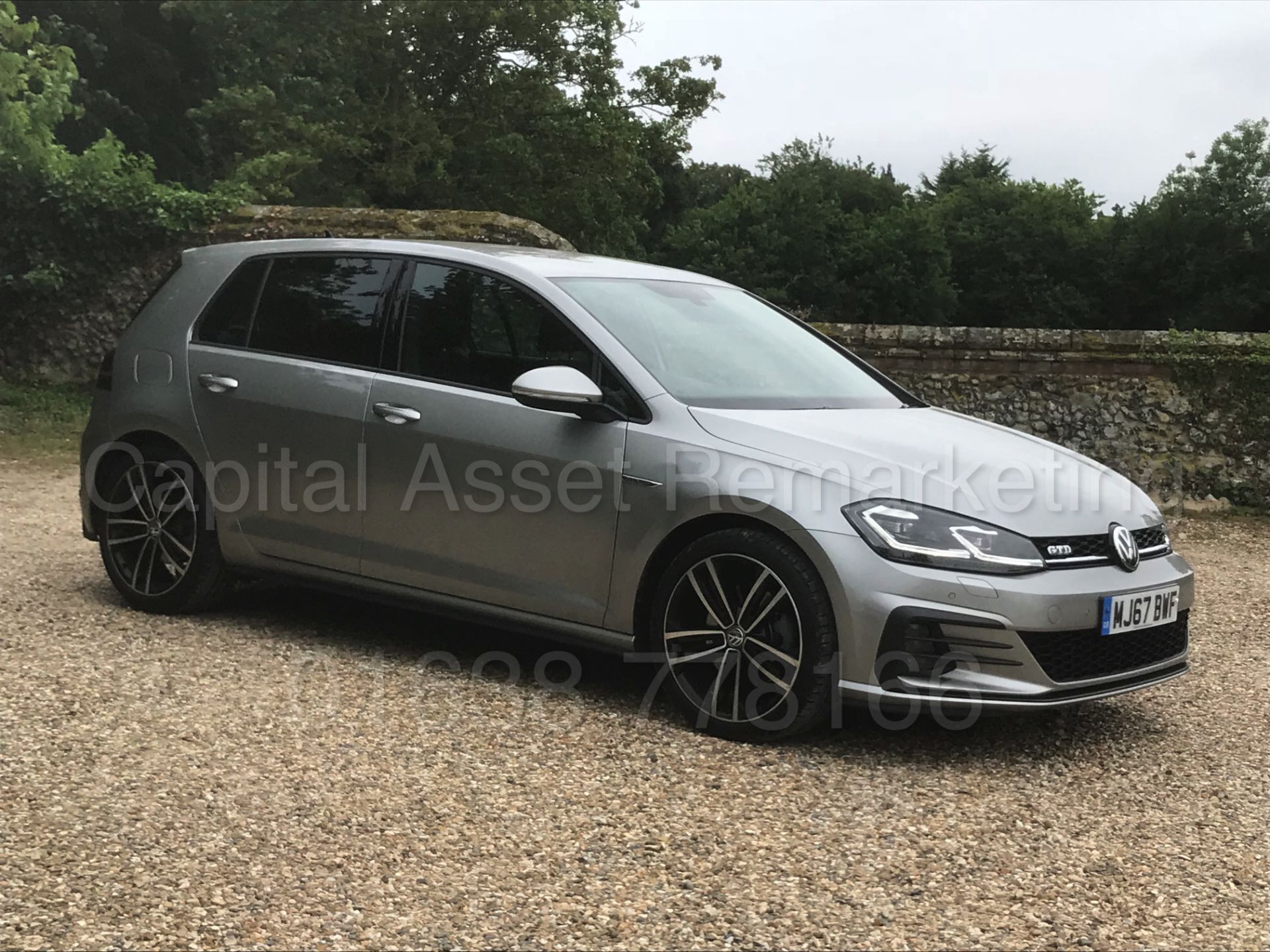 VOLKSWAGEN GOLF *GTD EDITION* 5 DOOR (2017 - 67 REG) '2.0 TDI - 184 BHP' *SAT NAV* (1 OWNER) 50 MPG+ - Bild 14 aus 48